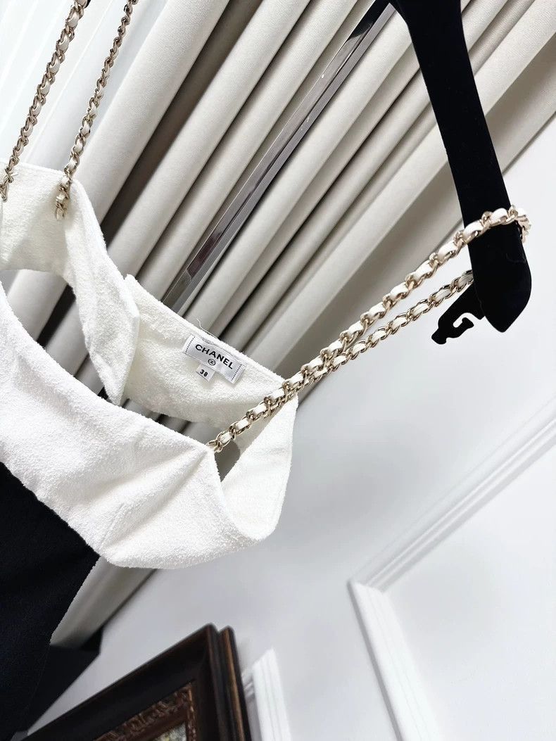 Chanel Chanel Black and White Color Block Chain Shoulder Strap Jum Size 28" / US 6 / IT 42 - 4 Thumbnail