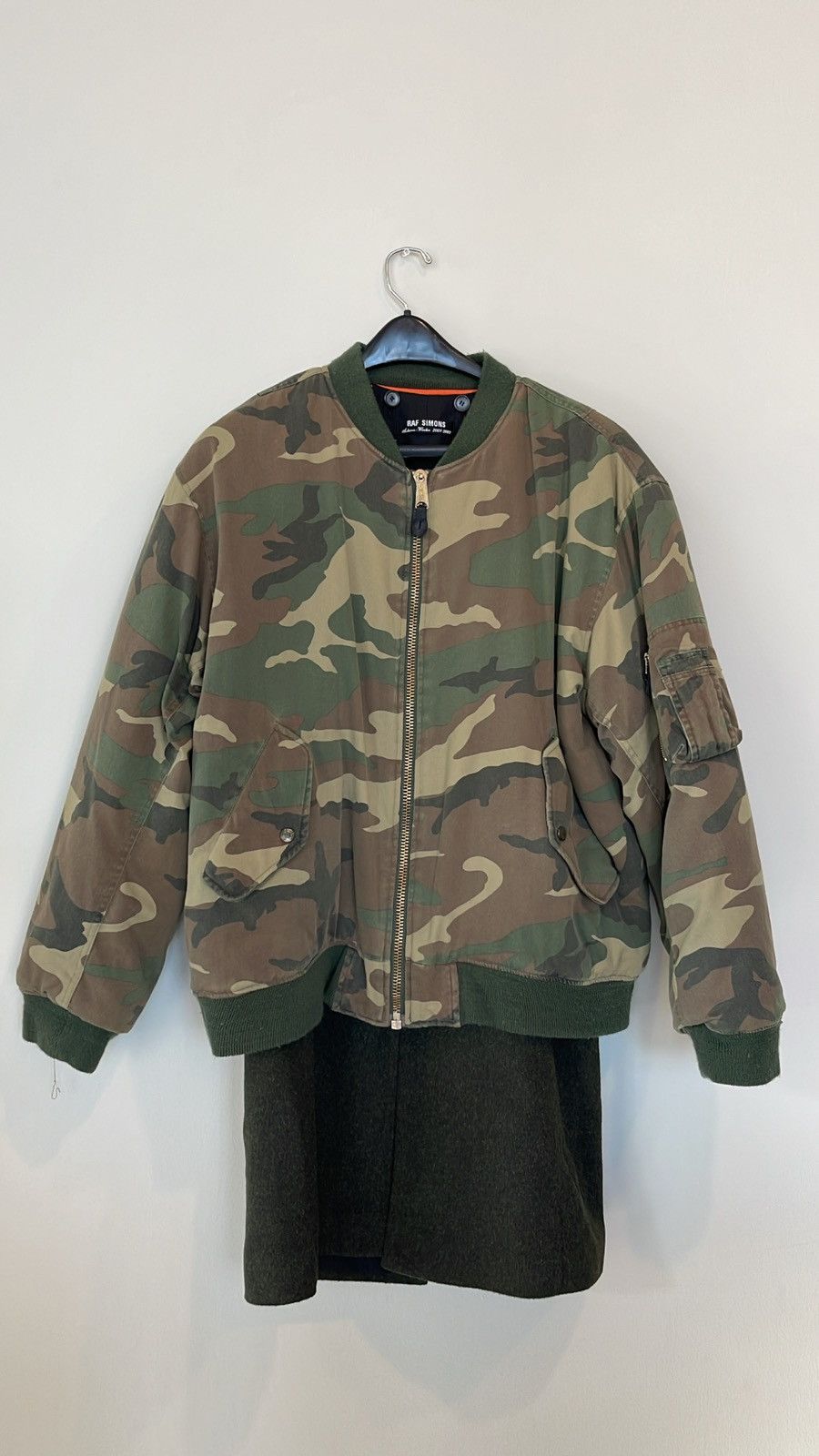 Raf Simons RAF SIMONS AW 2001-2002 “RIOT RIOT RIOT” MA-1 BOMBER | Grailed