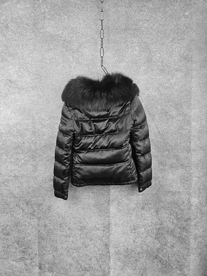 Prada Prada Down jacket with fur collar Size US XXS / EU 40 - 2 Thumbnail
