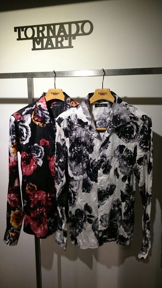Tornado Mart Tornado Mart tops flower patern Size L / US 10 / IT 46 - 3 Thumbnail