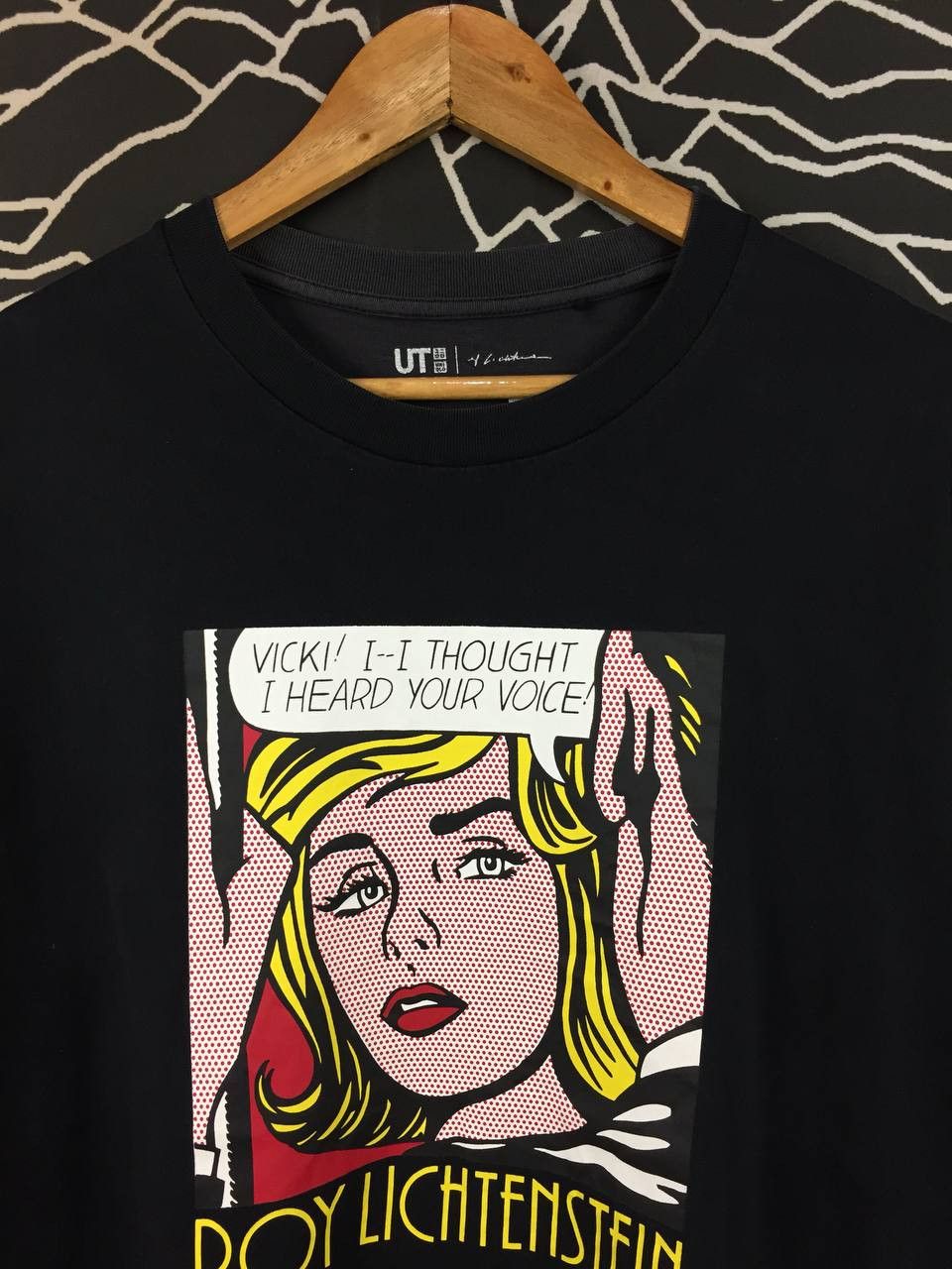 Uniqlo Uniqlo Roy Lichtenstein "Vicki!" Pop Art Graphic Tee Size L Size US L / EU 52-54 / 3 - 3 Thumbnail