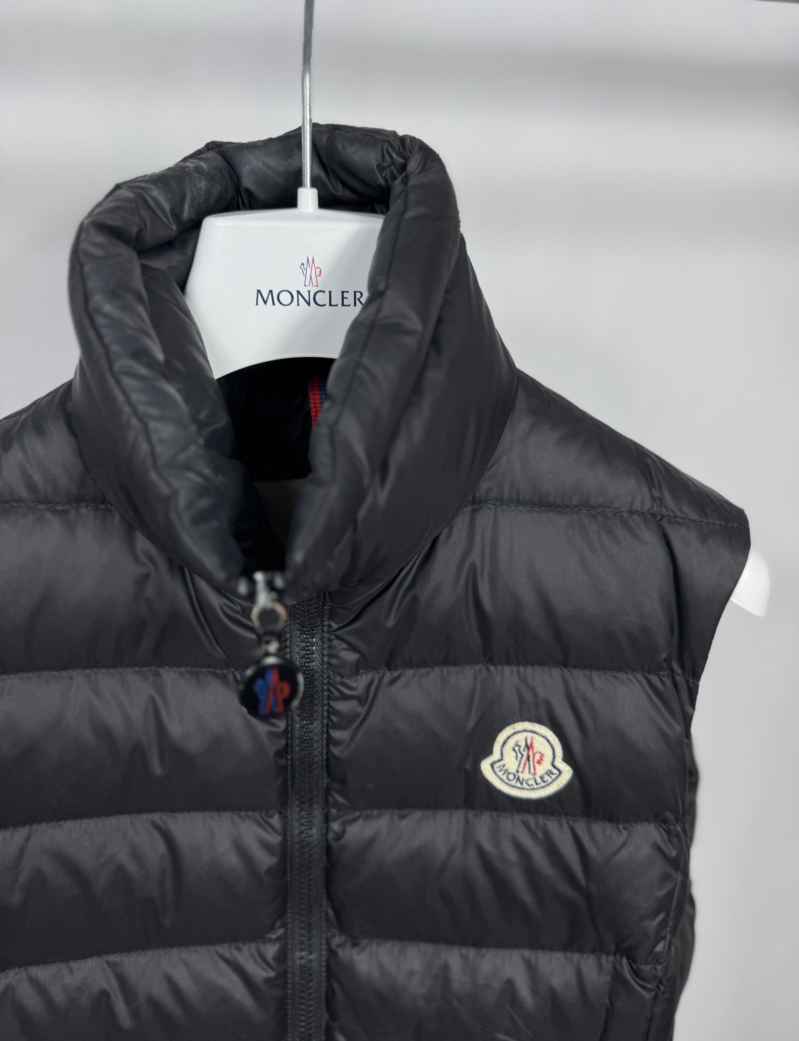 Moncler Moncler Gaelle Gilet Size M / US 6-8 / IT 42-44 - 2 Thumbnail