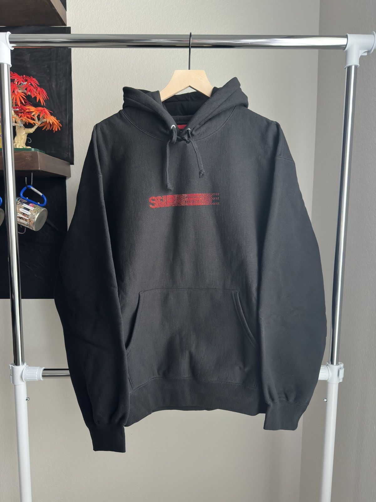 Supreme × Swarovski Supreme x Swarovski Motion Logo Hoodie Black Size US XL / EU 56 / 4 - 1 Thumbnail