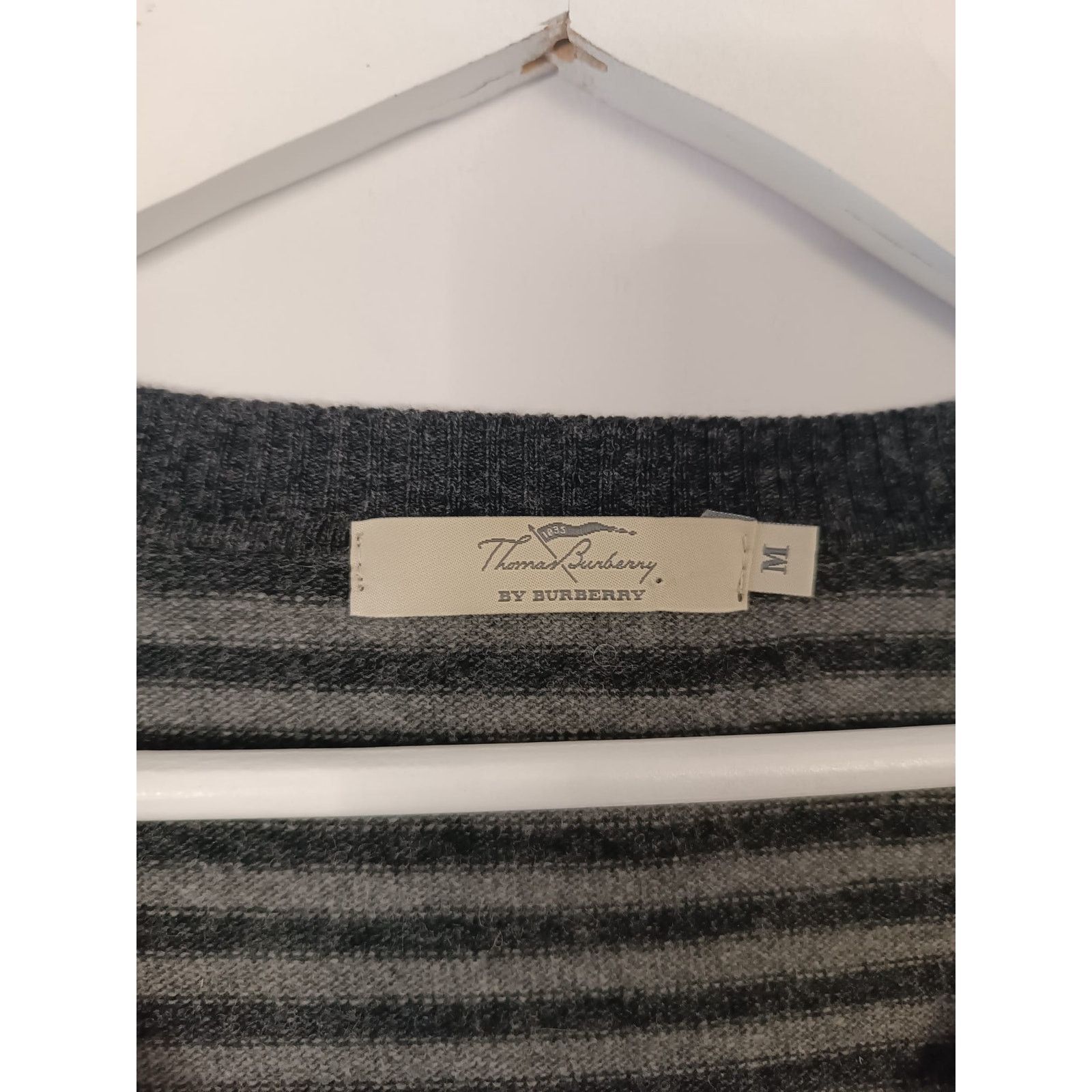 Burberry Burberry Women V-Neck Jumper Knitwear Sweater Striped Wool Size M / US 6-8 / IT 42-44 - 10 Thumbnail
