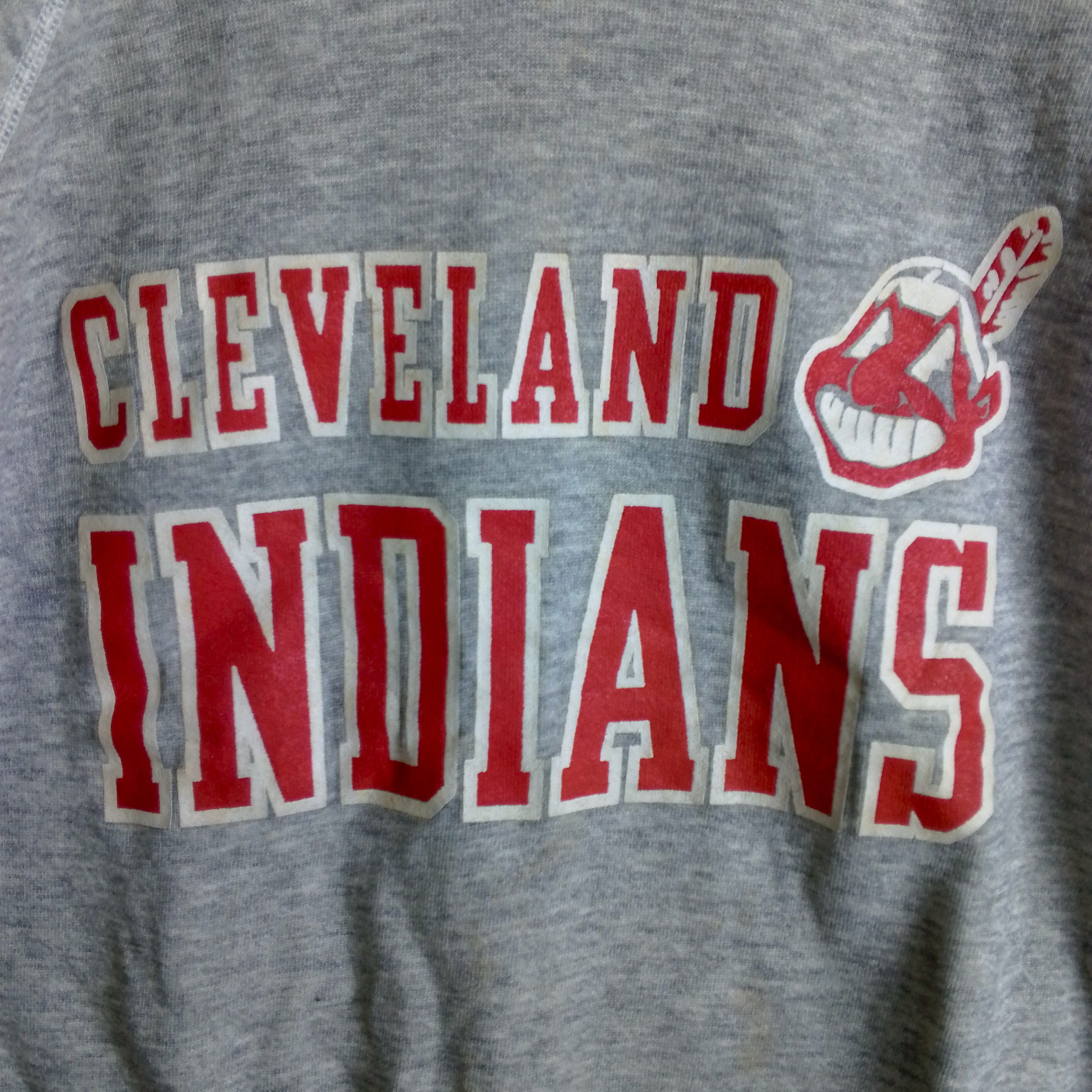 Vintage Vintage Cleveland Indians Distressed Sweatshirt Size US L / EU 52-54 / 3 - 3 Thumbnail