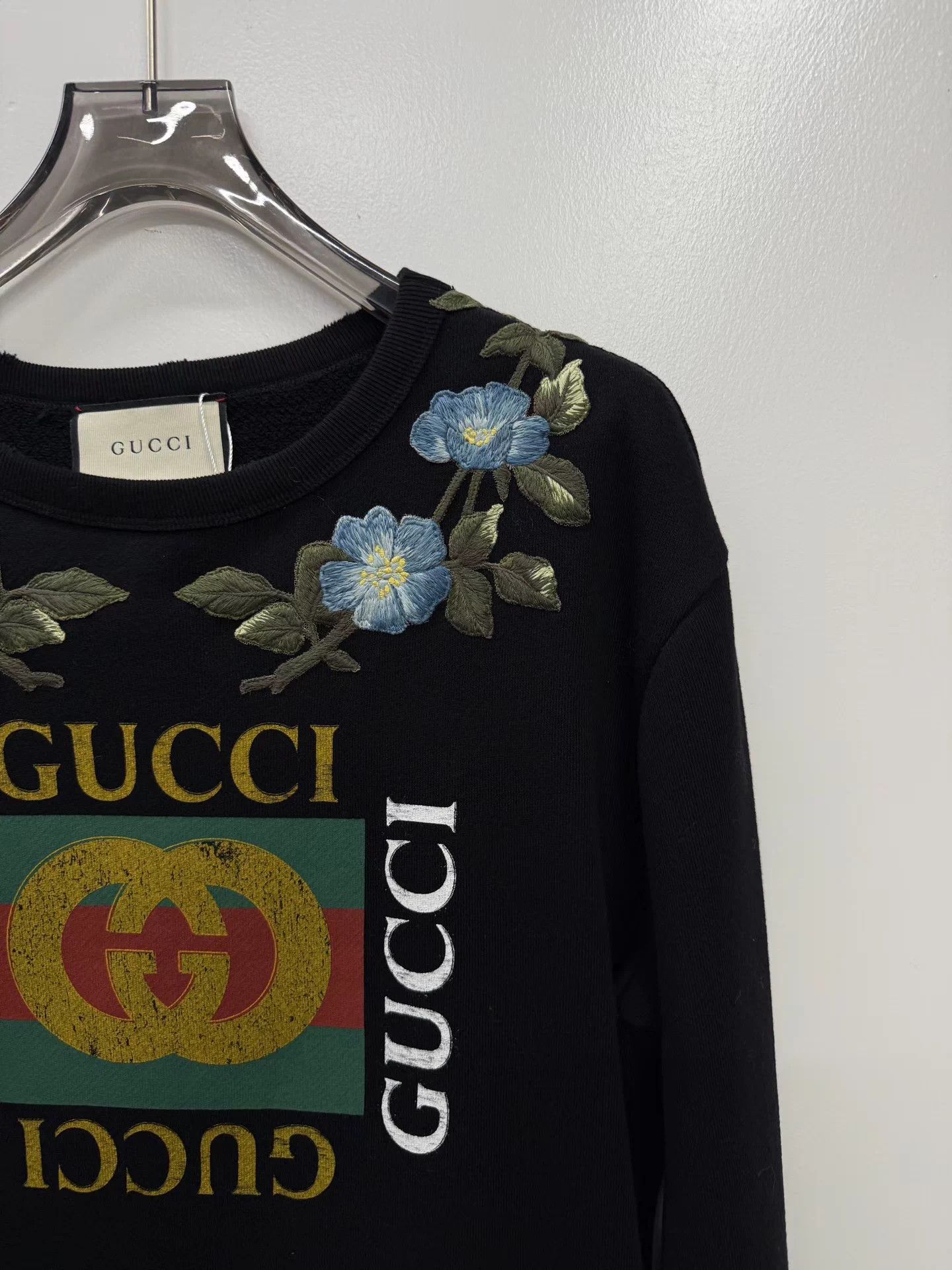 Gucci Gucci Rivets Embroidered Flower Distressed Sweatshirt Size S / US 4 / IT 40 - 2 Thumbnail