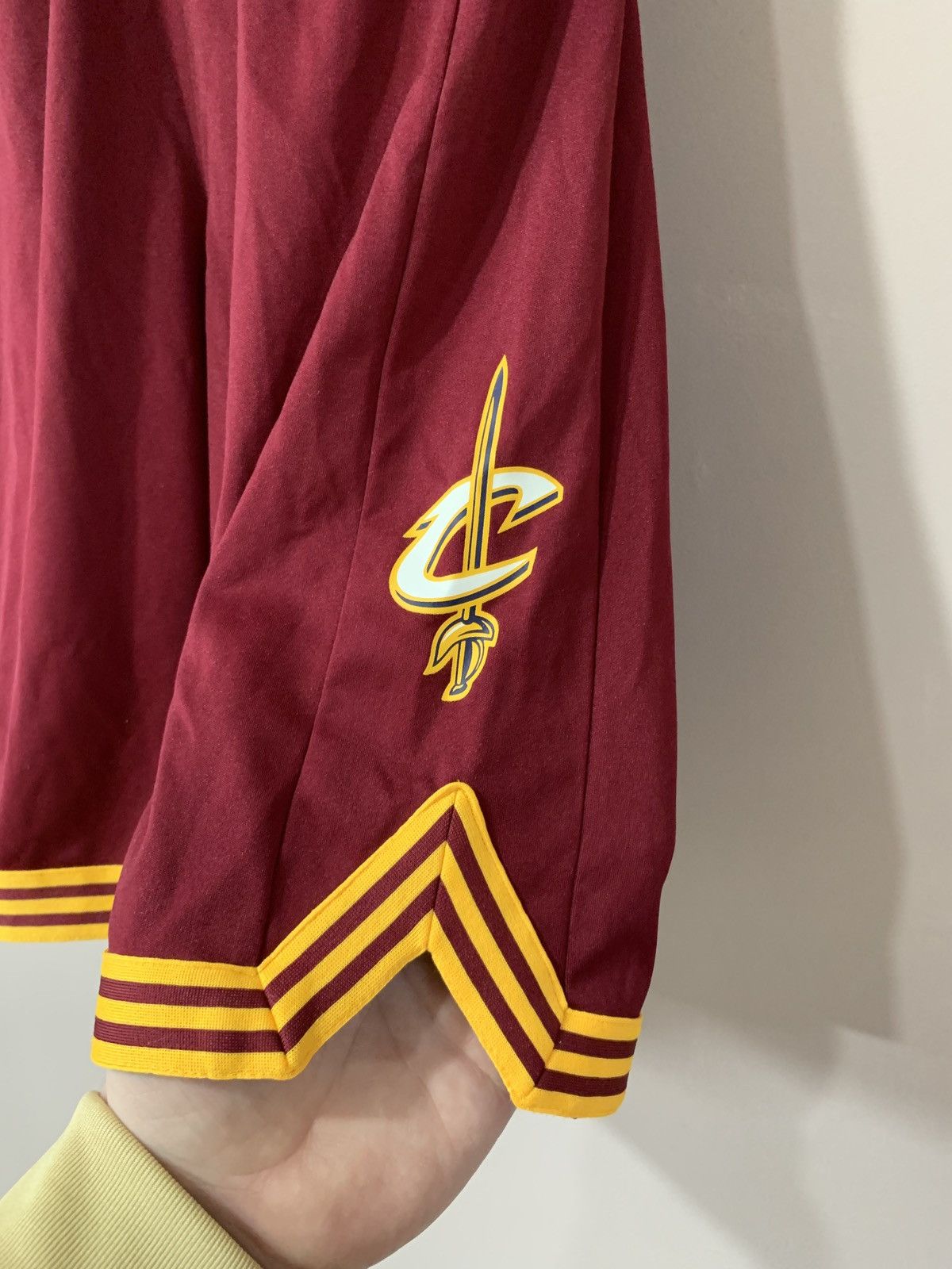 Adidas × NBA Cleveland Cavaliers Basketball Shorts NBA Adidas Size XXS Size US 26 / EU 42 - 4 Thumbnail