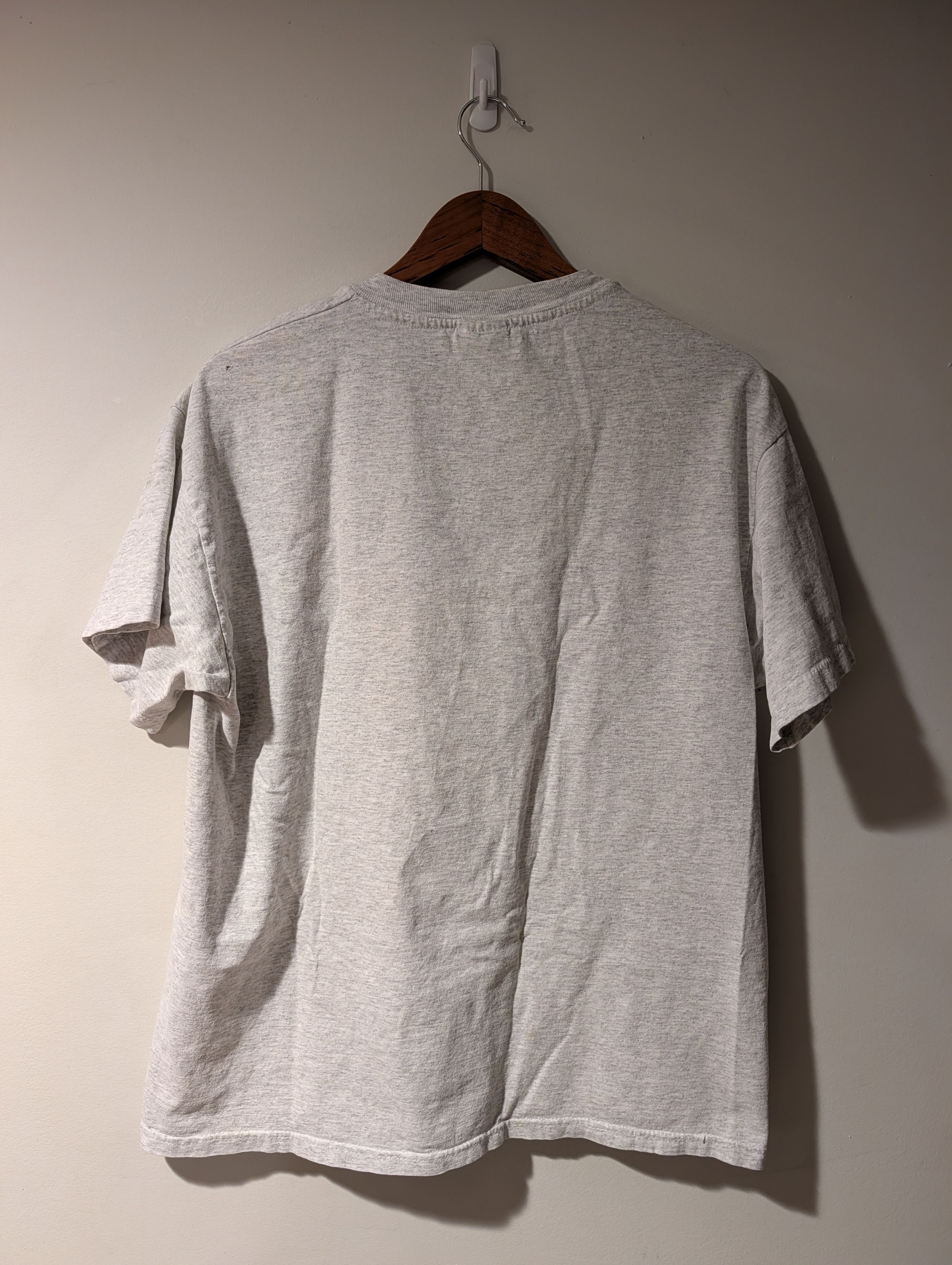 NFL Vintage 90s New York Giants NFL Helmet T-Shirt Grey Hanes Size US L / EU 52-54 / 3 - 11 Thumbnail