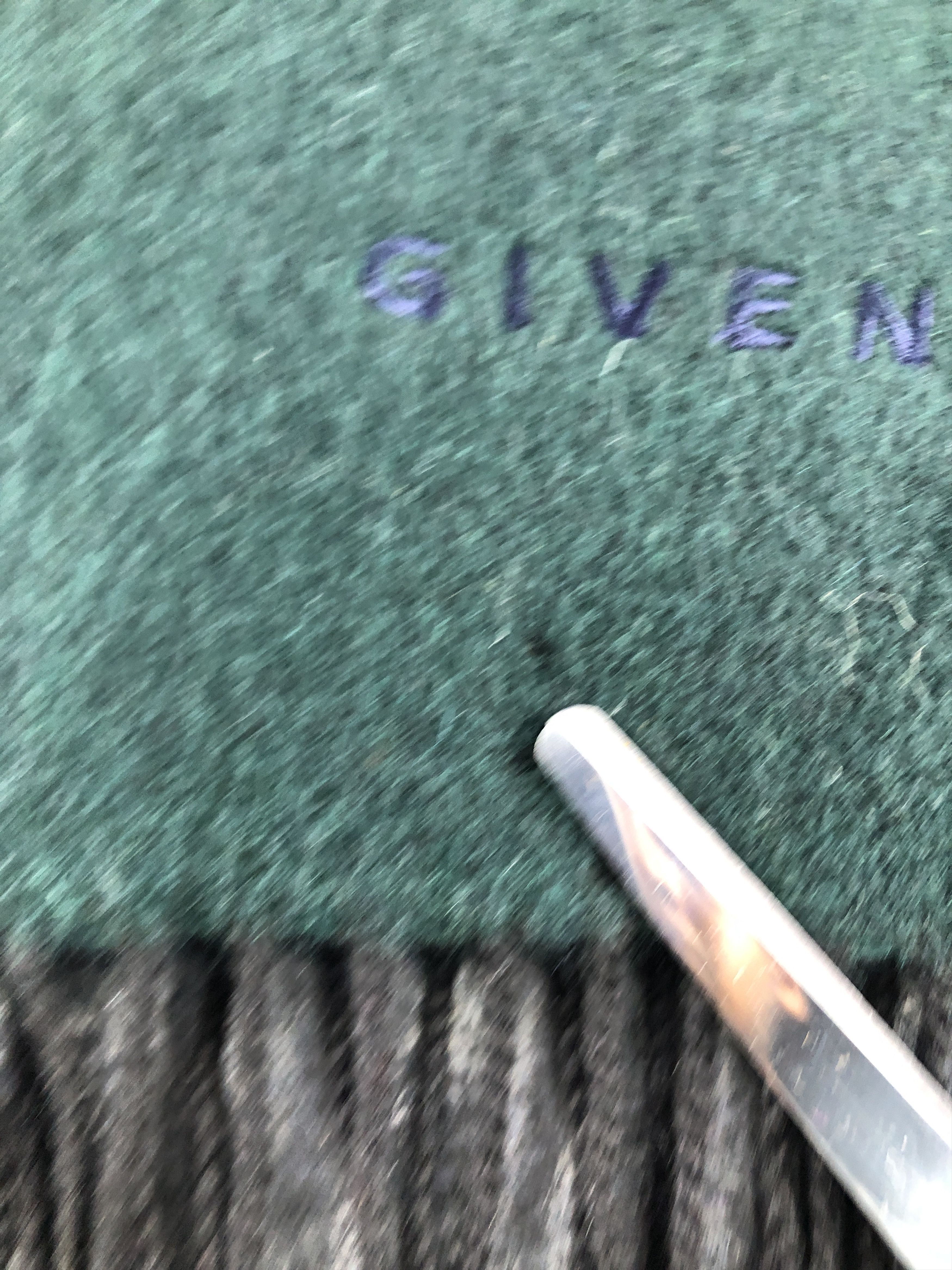 Givenchy Givenchy Scarf / Muffler / Neckwear P915 Size ONE SIZE - 5 Thumbnail