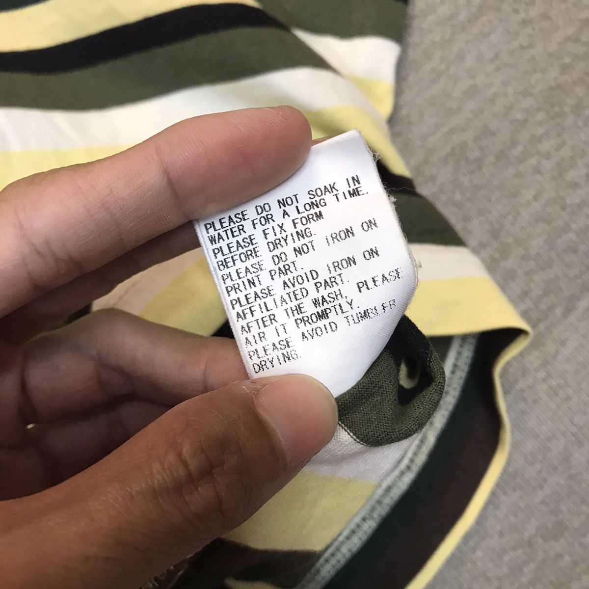 Japanese Brand × Kaws VINTAGE A BATHING APE X KAWS VERY RARE TEE Size US L / EU 52-54 / 3 - 12 Thumbnail