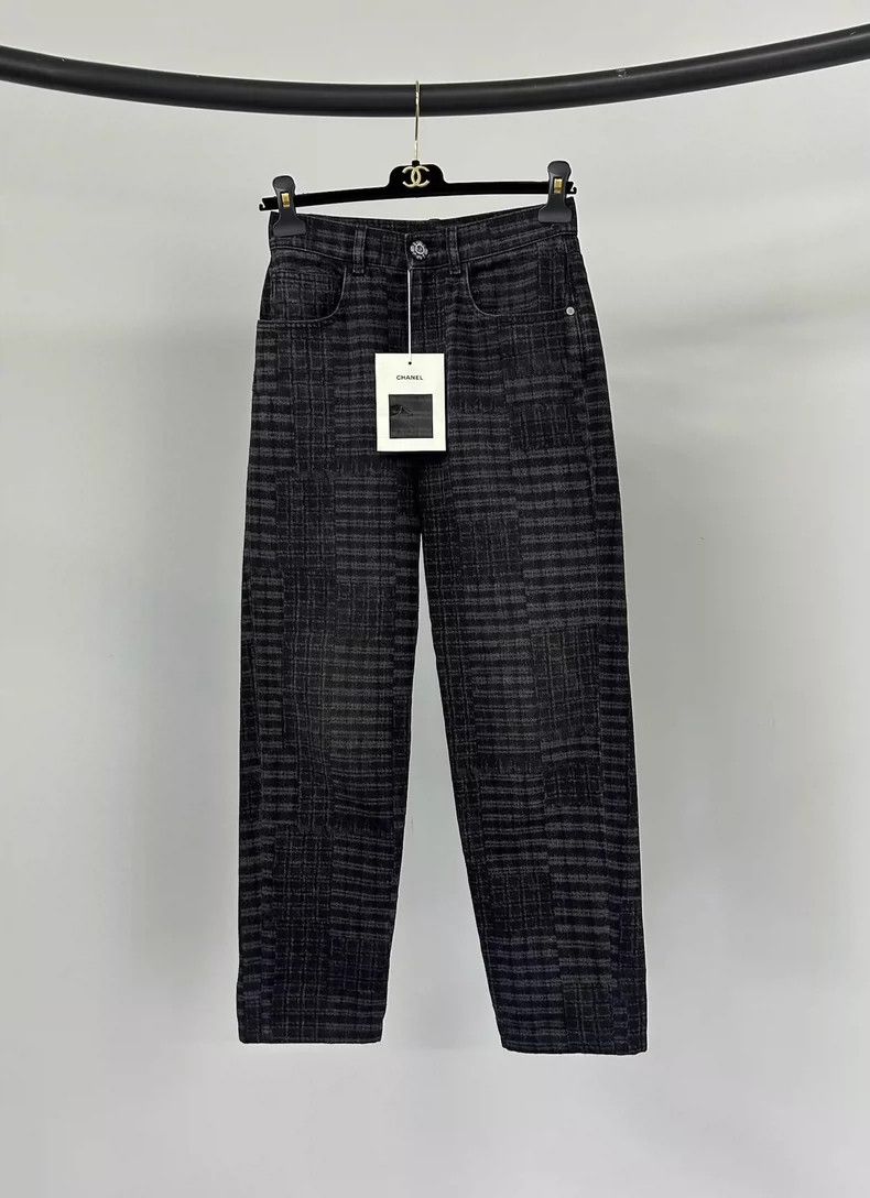 Chanel Chanel Black diamond buckle plaid jeans Size 42" / US 20 - 1 Thumbnail