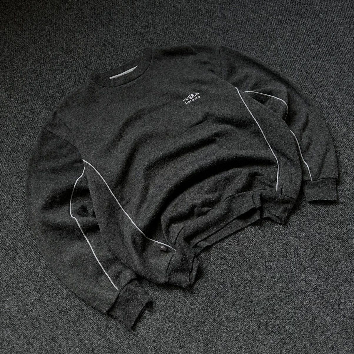 If Six Was Nine VTG Umbro Sweatshirt Small Logo Size L Y2K 00s USA Hype Tren Size US L / EU 52-54 / 3 - 2 Thumbnail