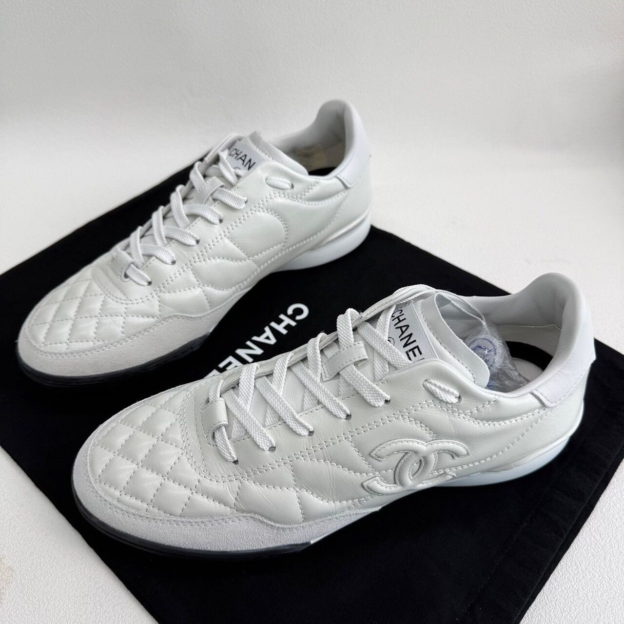 Chanel Chanel Leather Plaid White Lowtop Sneakers us_7-5 Women Size US 7.5 / IT 37.5 - 1 Thumbnail