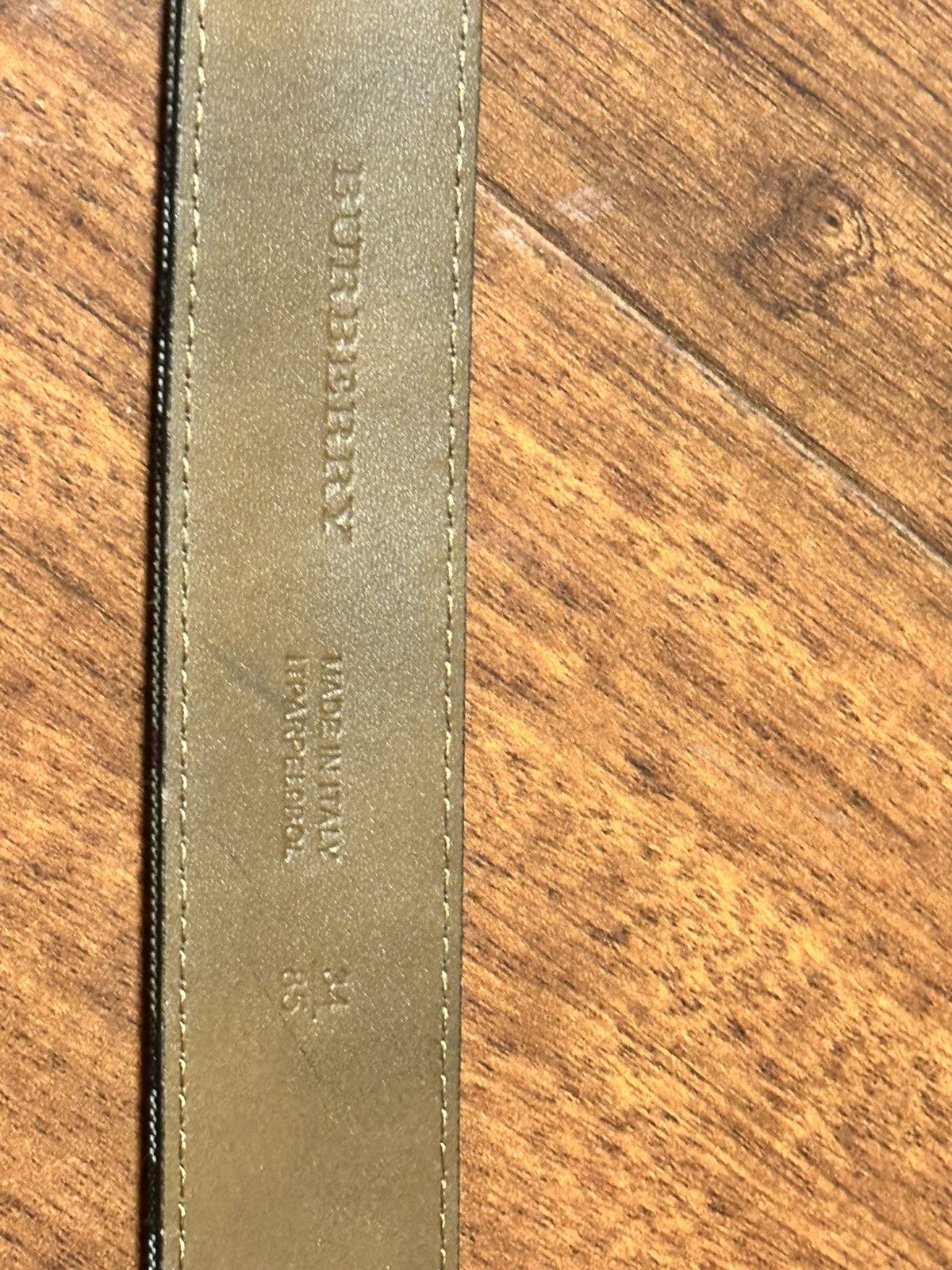 Burberry Burrberry gold buckle belt Size 34 - 4 Thumbnail