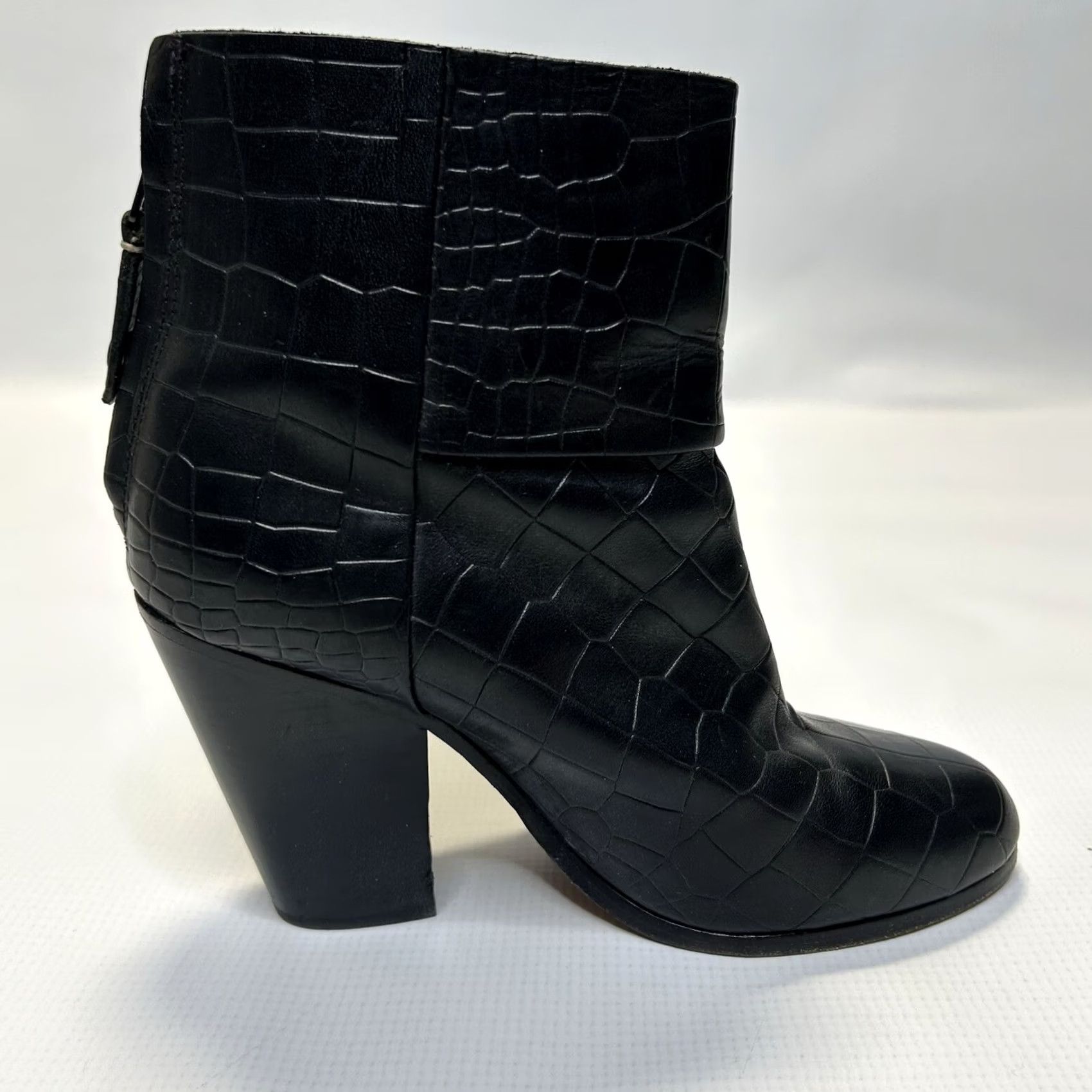Rag & Bone rag & bone Newbury Croc Embossed Leather Bootie Womens 5.5 Black Ankle Zip Heel Block Leather Lining Patent Outsole Kid/Adult: Women Size US 6 / IT 36 - 4 Thumbnail