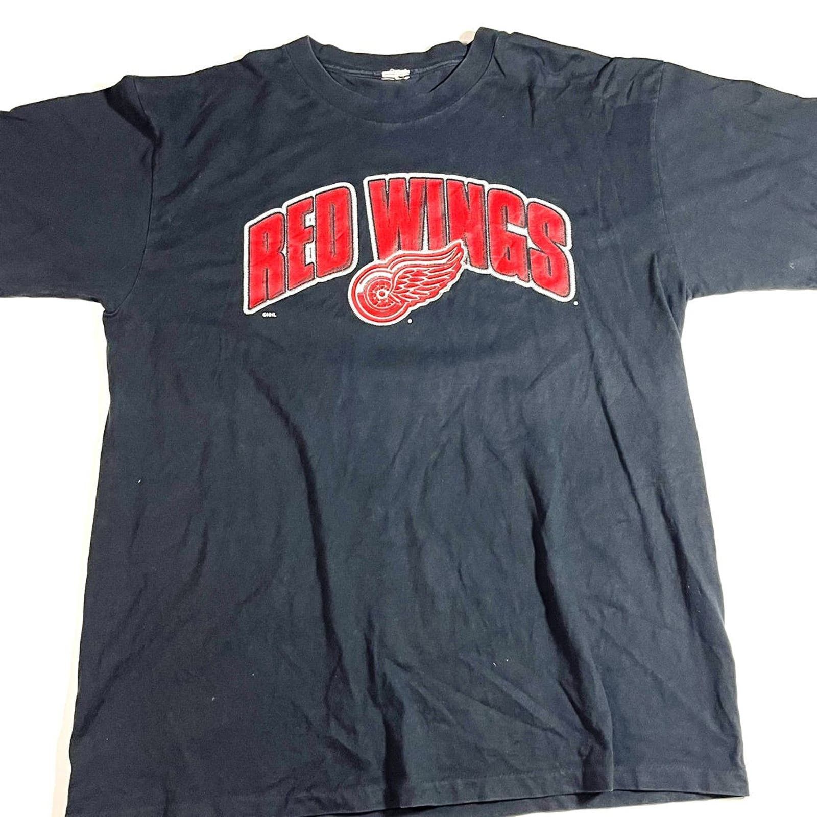 Puma × Vintage Vintage 2000’s Puma NHL Detroit Red Wings Graphic Tshirt XL Size US XL / EU 56 / 4 - 2 Thumbnail