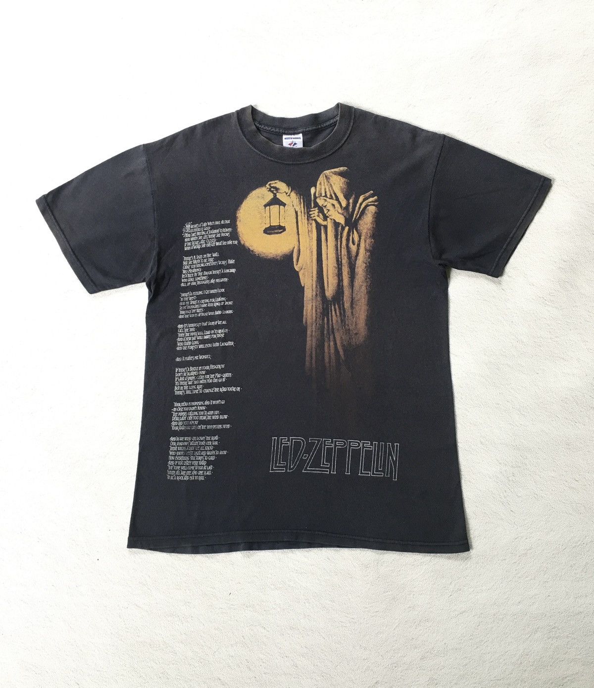 Band Tees Vintage 2000s Led Zeppelin Band Tshirt Size US M / EU 48-50 / 2 - 1 Thumbnail