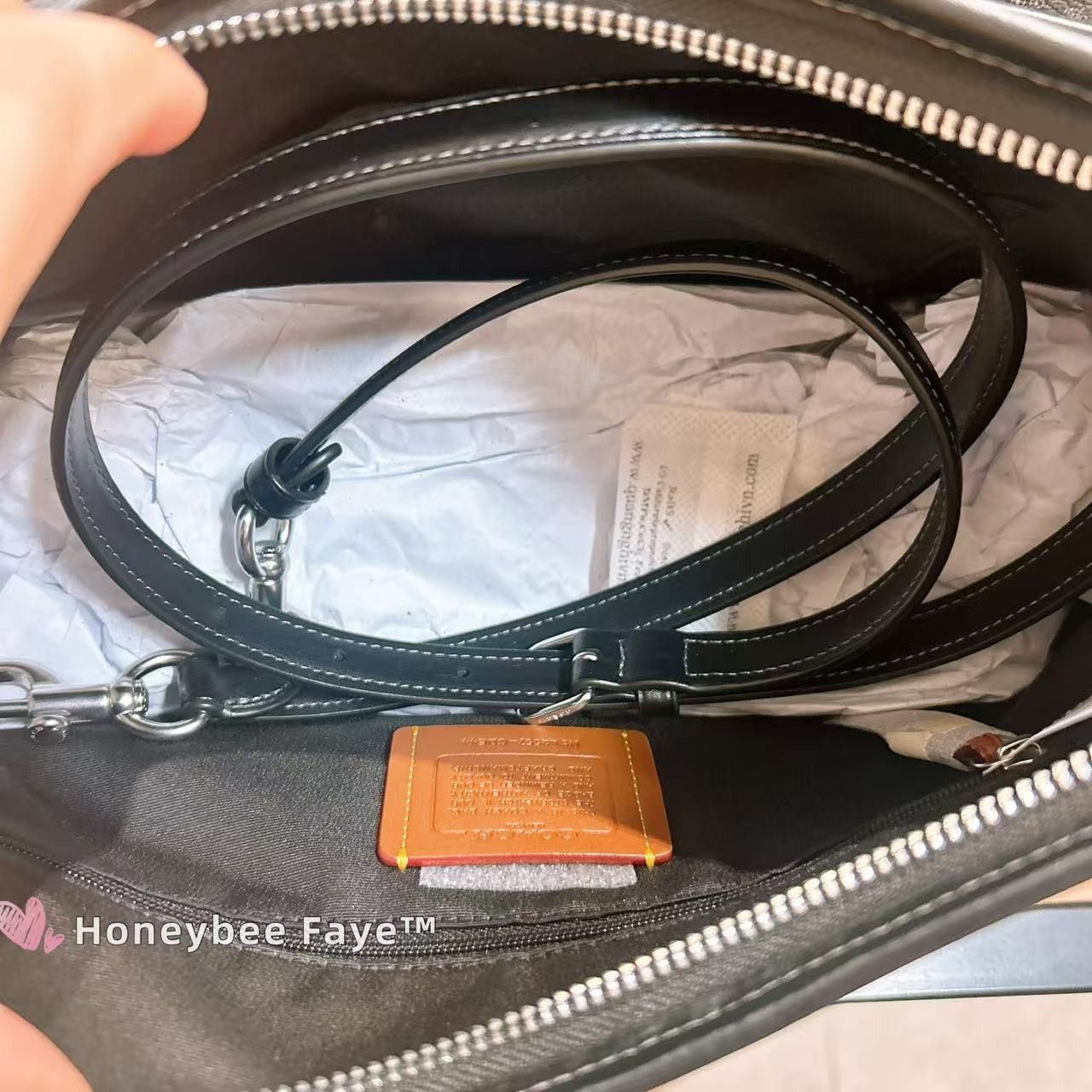 Coach Laurel Shoulder Bag In Signature Denim CDE44 Size ONE SIZE - 7 Thumbnail