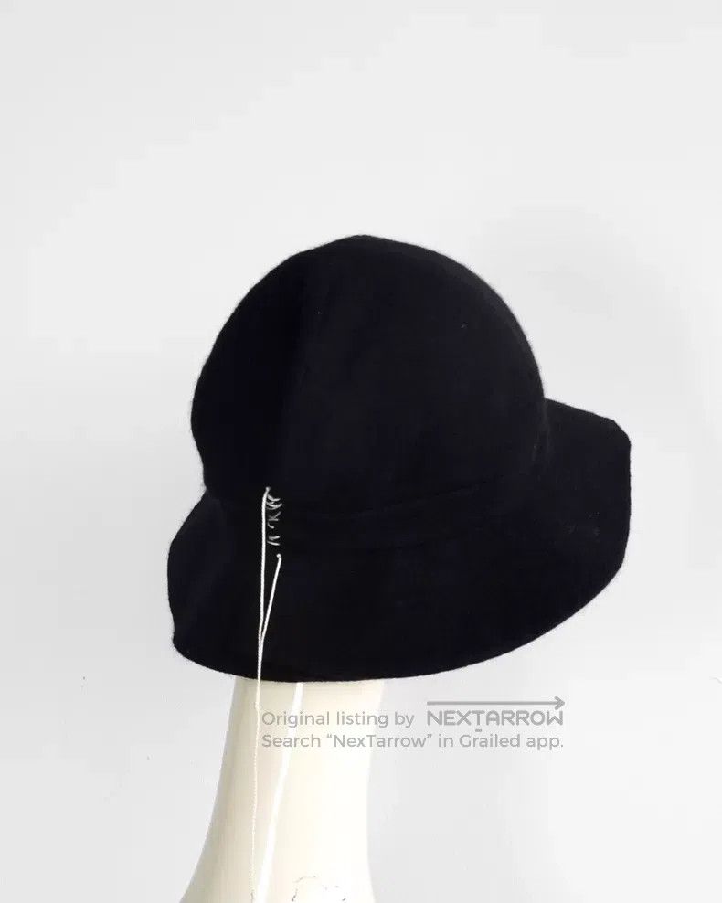 Yohji Yamamoto Yohji Yamamoto White line pleated wool hat Size ONE SIZE - 7 Thumbnail