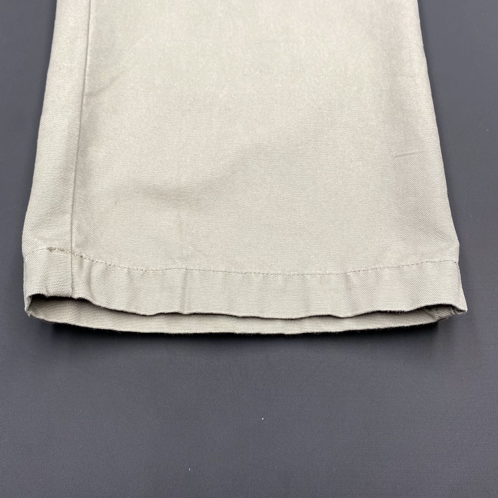 Vintage Columbia Cargo Pants Mens 38x30 Stone Washed Outdoor Hiking Zip Pocket Pants Mens Beige Pockets Outdoor 90s? Size US 38 / EU 54 - 3 Thumbnail