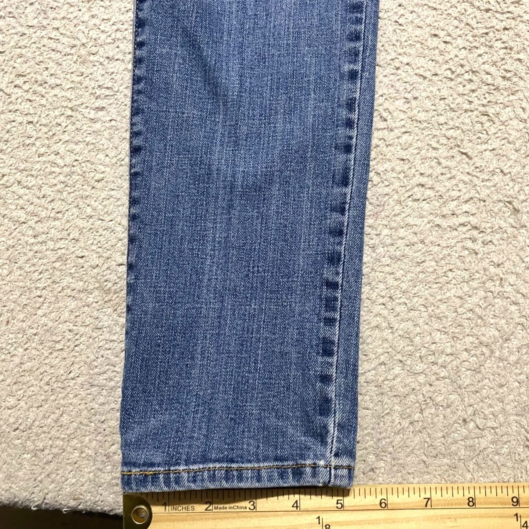 Levi's Levi's Jeans Blue Denim Medium Wash Low Rise Skinny 28 Regular Womens Pants 5-Pocket Design Stretch Size 28" / US 6 / IT 42 - 5 Thumbnail