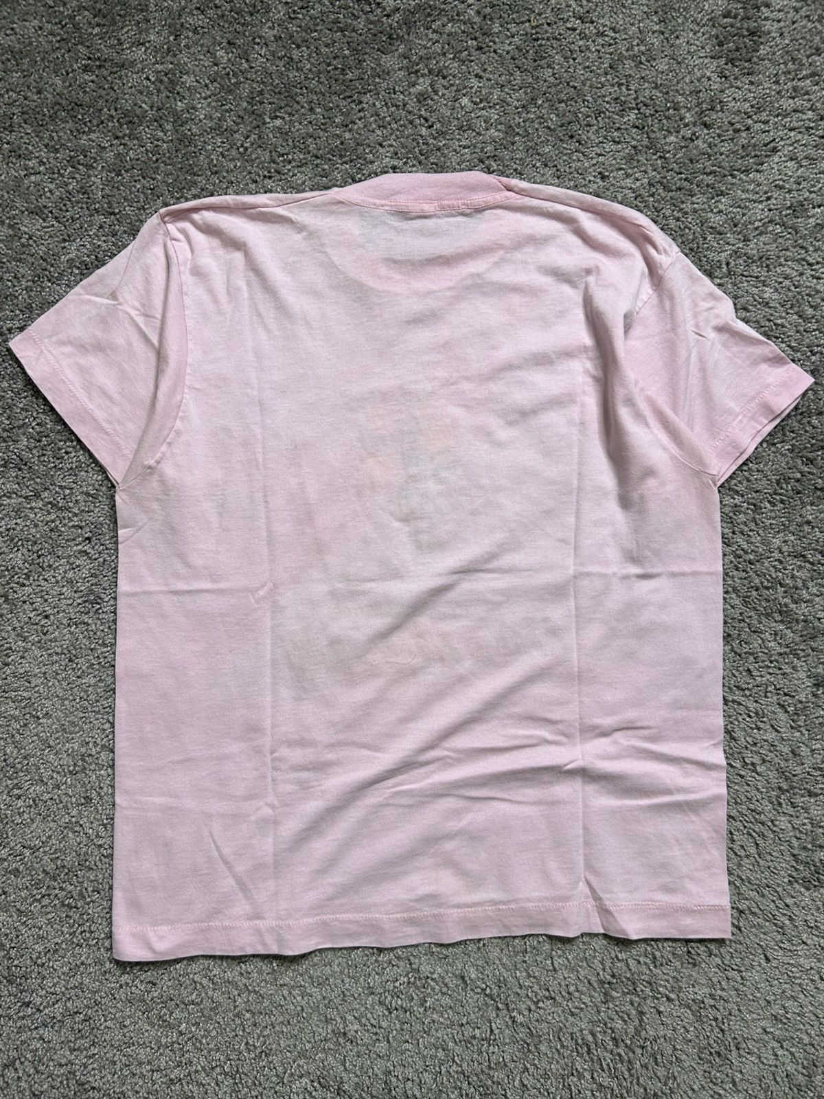 Vintage Vintage 90s Picasso Love a Nurse Pink Art Tee Flowers Single Size US L / EU 52-54 / 3 - 7 Thumbnail