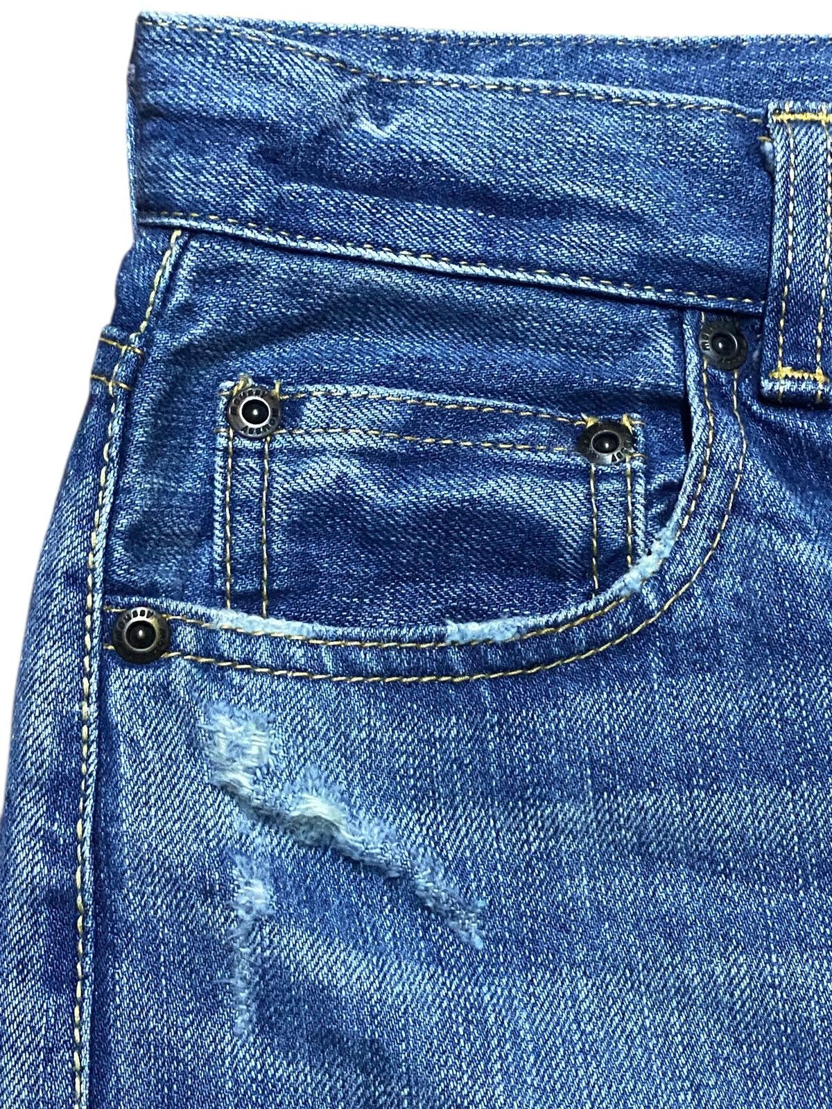 POST ARCHIVE FACTION (PAF) Vintage Moussy Blue Patches Distresse Straight Fit Jean Size 27" / US 4 / IT 40 - 9 Thumbnail