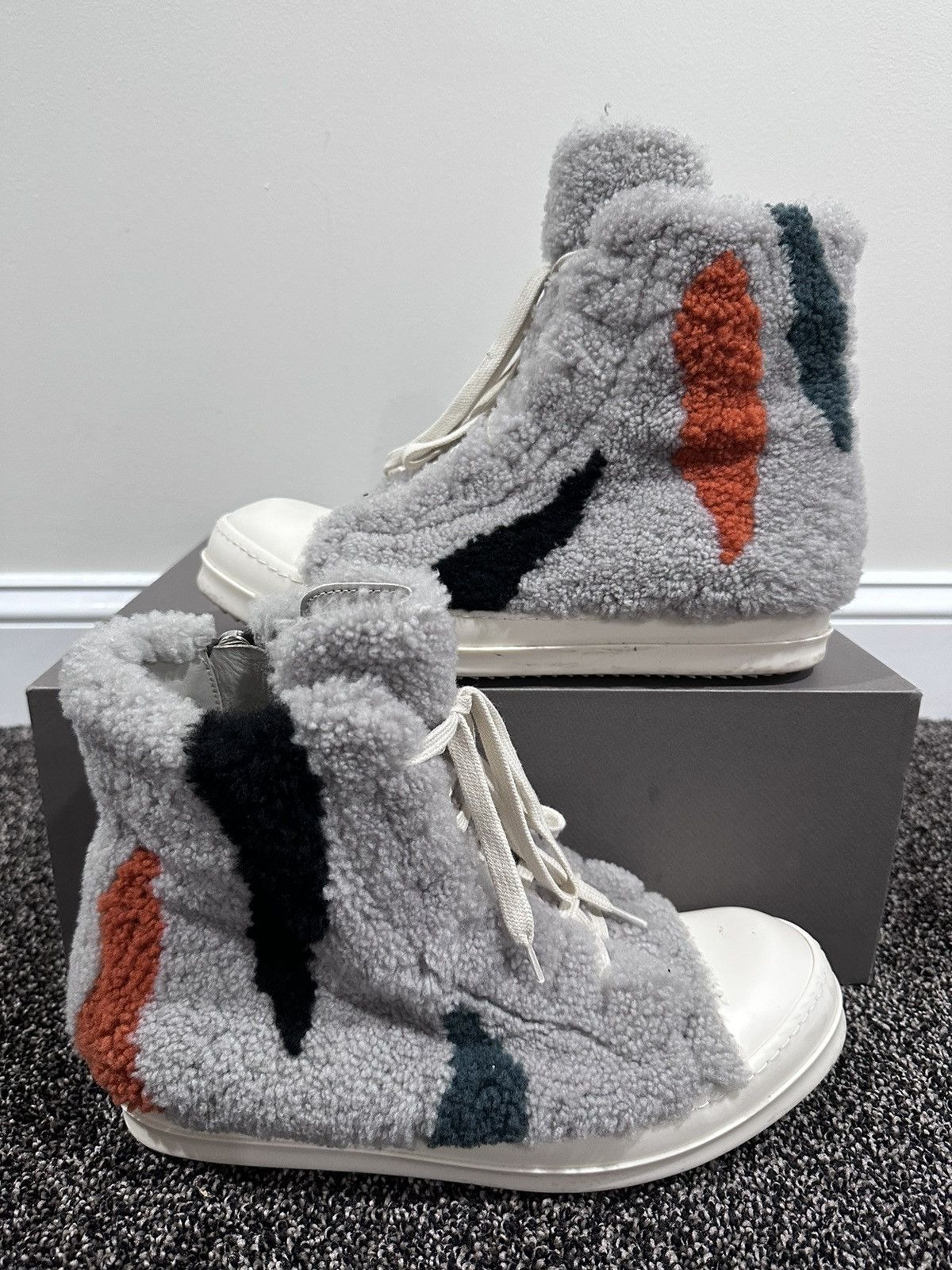 Rick Owens Rick Owens Strobe Shearling Pearl Zebra Ramone High Sneaker Size US 10 / EU 43 - 2 Thumbnail