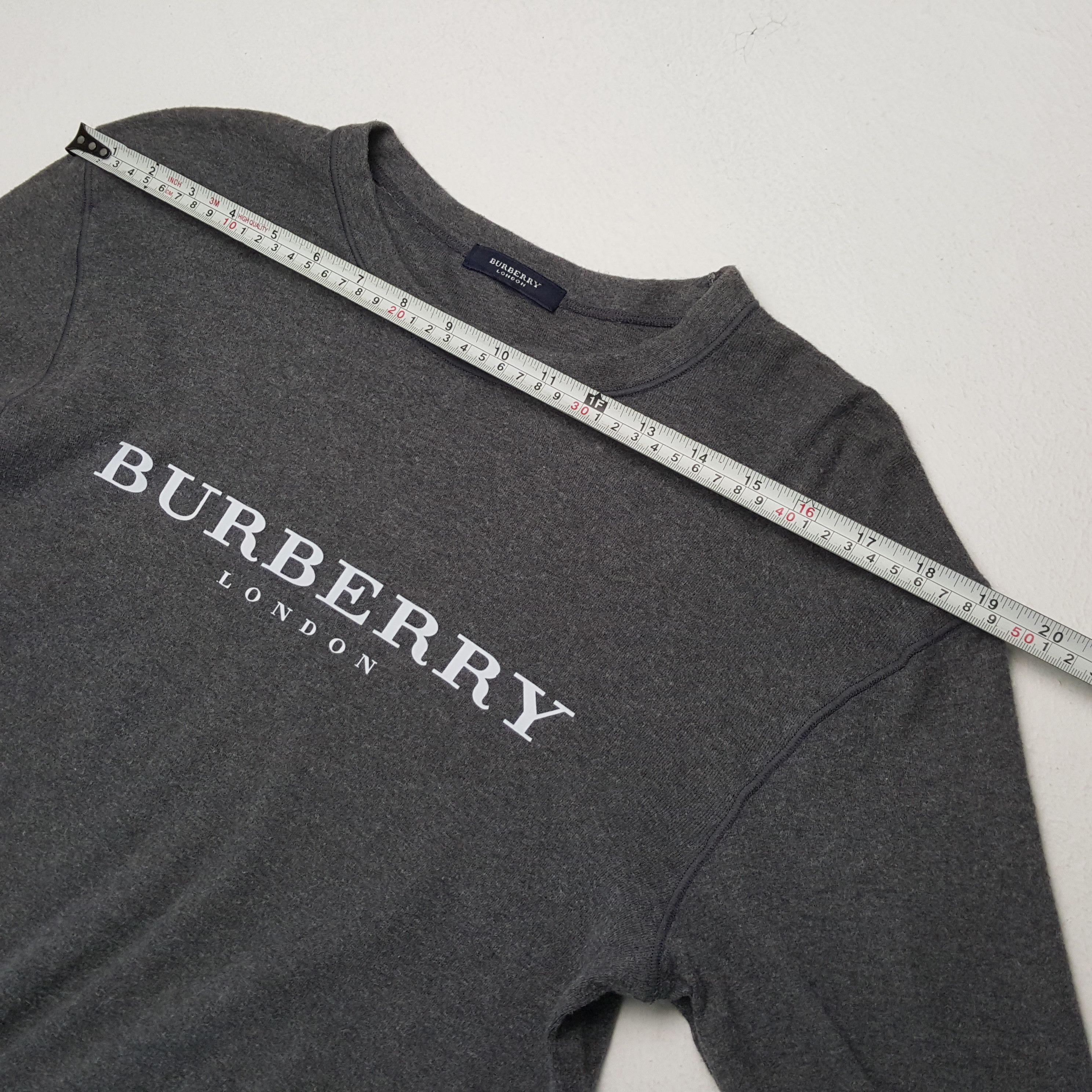 Burberry × Vintage Vintage BURBERRY LONDON Spellout Design T-Shirts Size S / US 4 / IT 40 - 4 Thumbnail