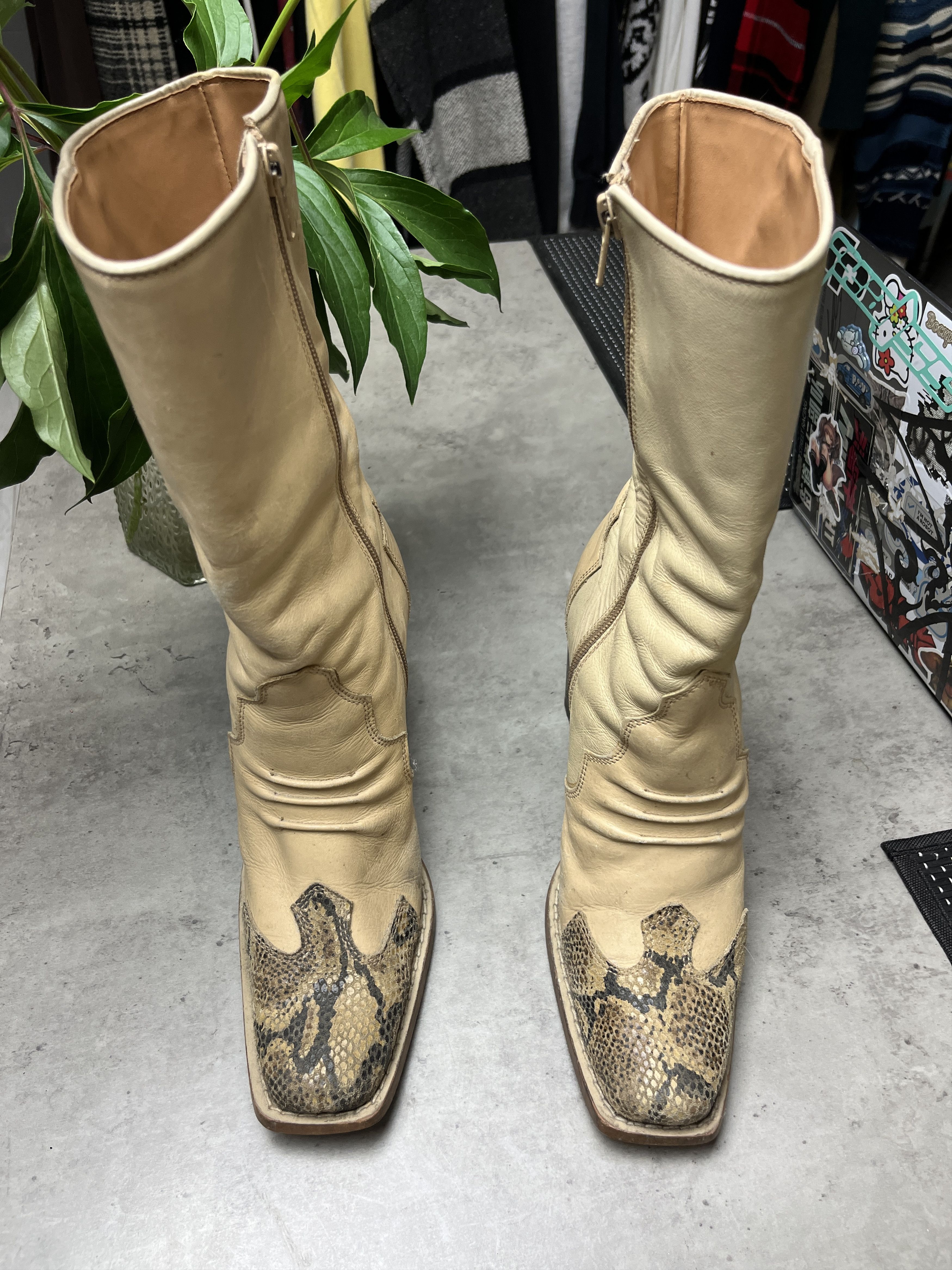 Wrangler 1990s WRANGLER WESTERN SNAKESKIN TOE HEEL FADED BOOTS - 5123 Size US 6 / EU 39 - 4 Thumbnail