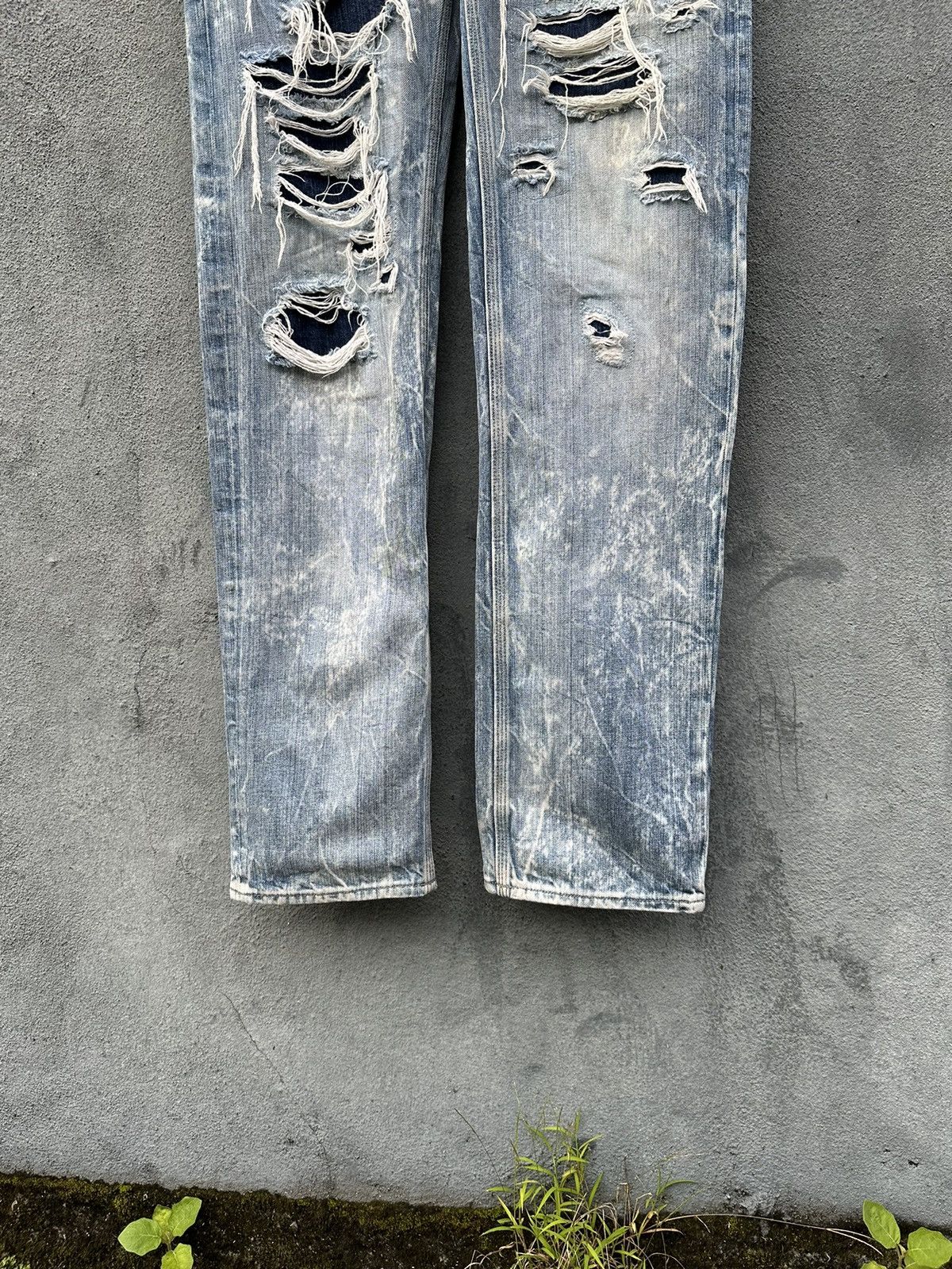 Guess 👹Guess Straight Cut Distressed Denim Size US 30 / EU 46 - 9 Thumbnail