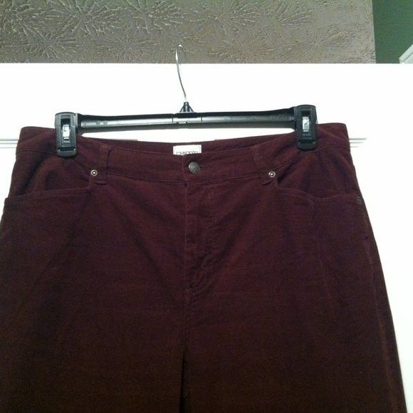 Chicos CHICO'S WOMEN'S BURGUNDY 98%COTTON CASUAL PANTS 2.5"/30 Size 26" / US 2 / IT 38 - 1 Thumbnail