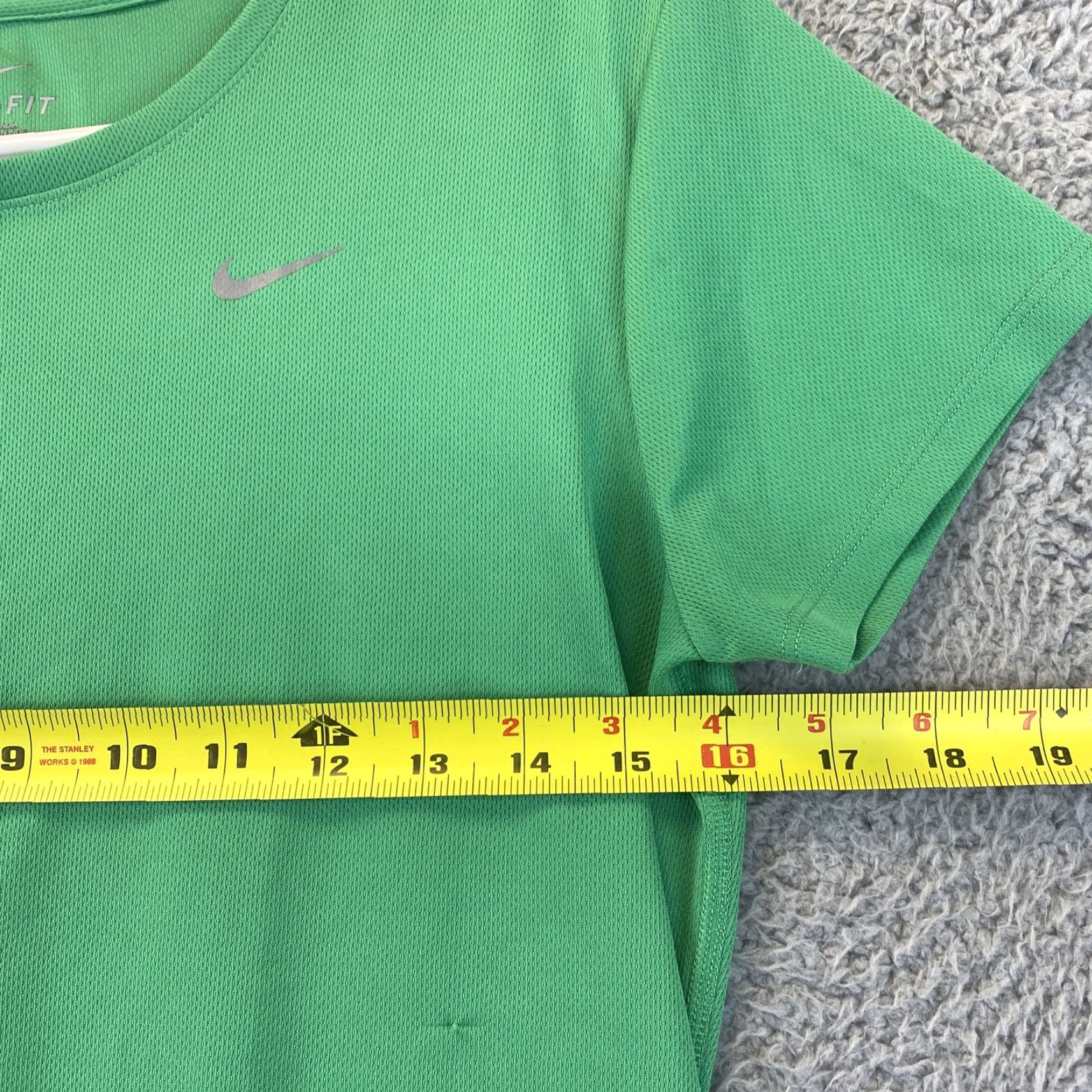 Nike Nike Women’s M Dri-Fit T-Shirt Running Green 55-27 Size M / US 6-8 / IT 42-44 - 4 Thumbnail