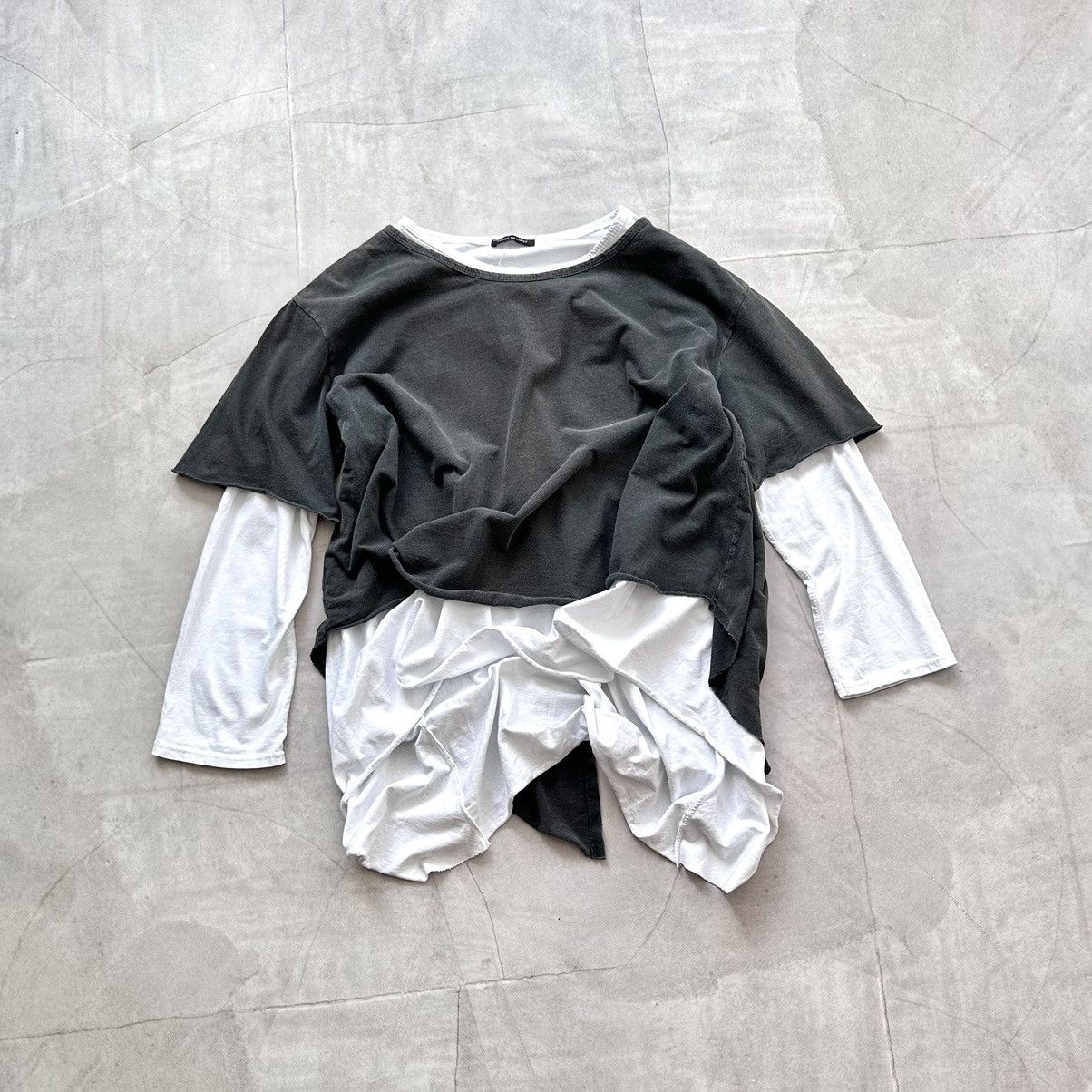 トップス UNDERCOVER Asymmetrical black shirt UNDERCOVER Asymmetrical black shirt Undercover Asymmetrical
