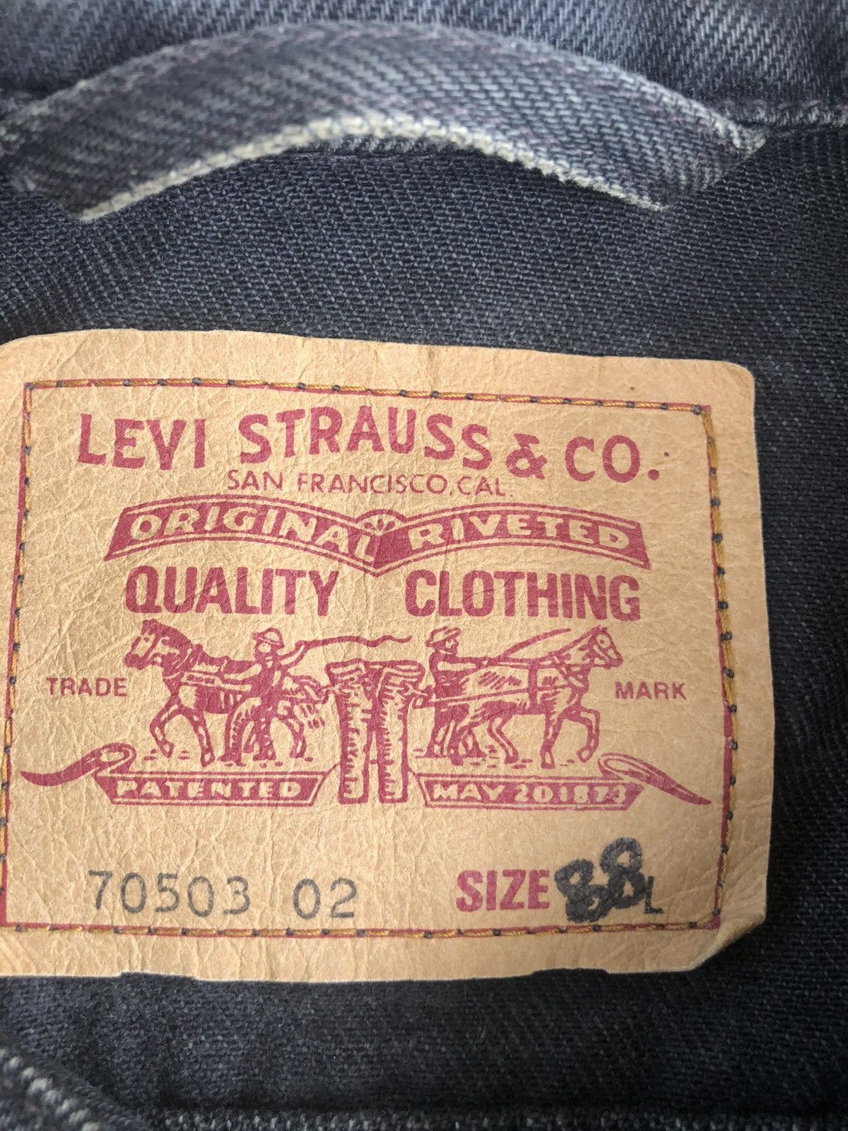 Levi's Vintage Levi’s Denim Jacket Distressed Size US L / EU 52-54 / 3 - 22 Thumbnail