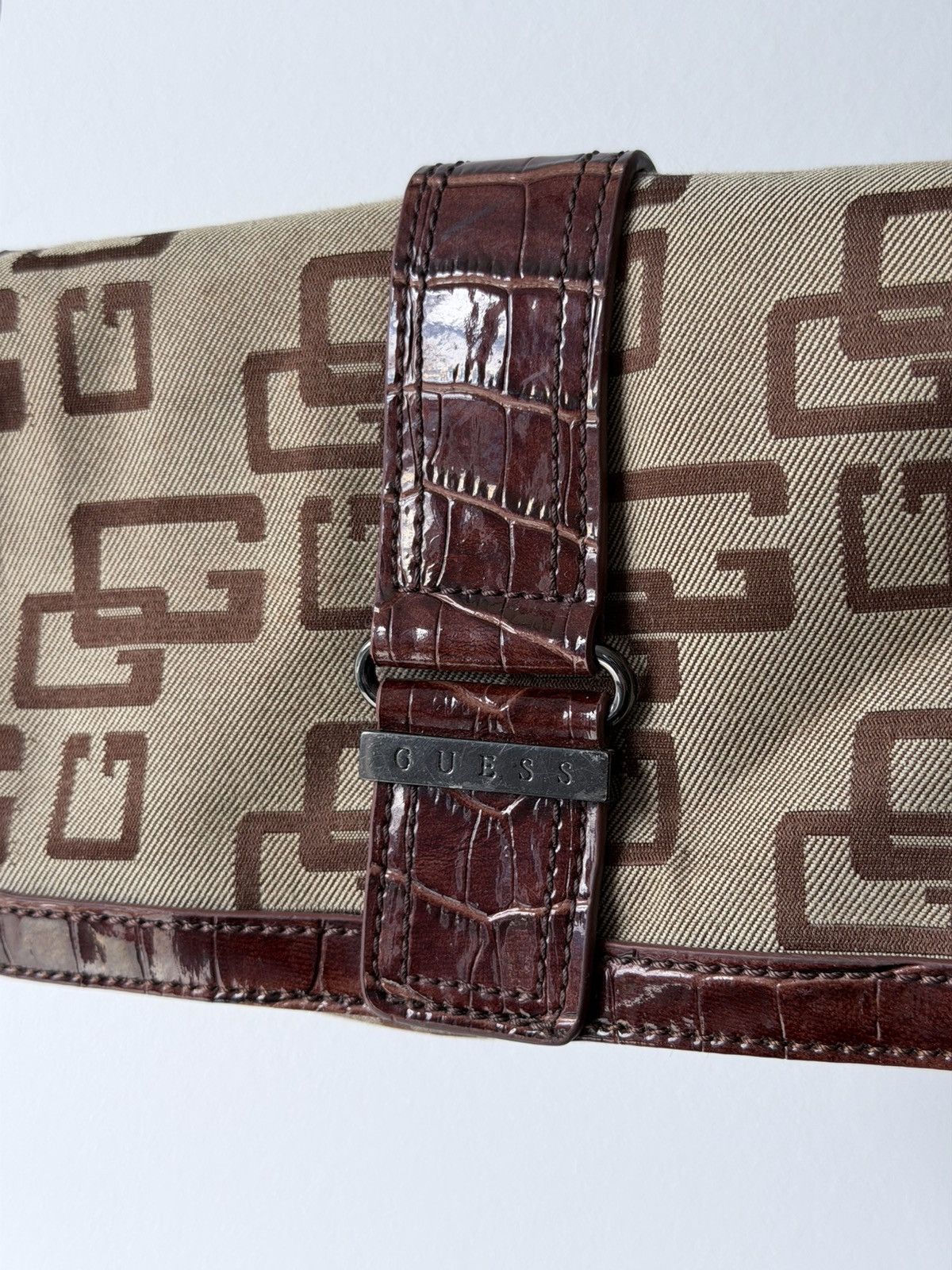 Guess 2000S Y2K Guess Baguette Shoulder Bag Size ONE SIZE - 2 Thumbnail