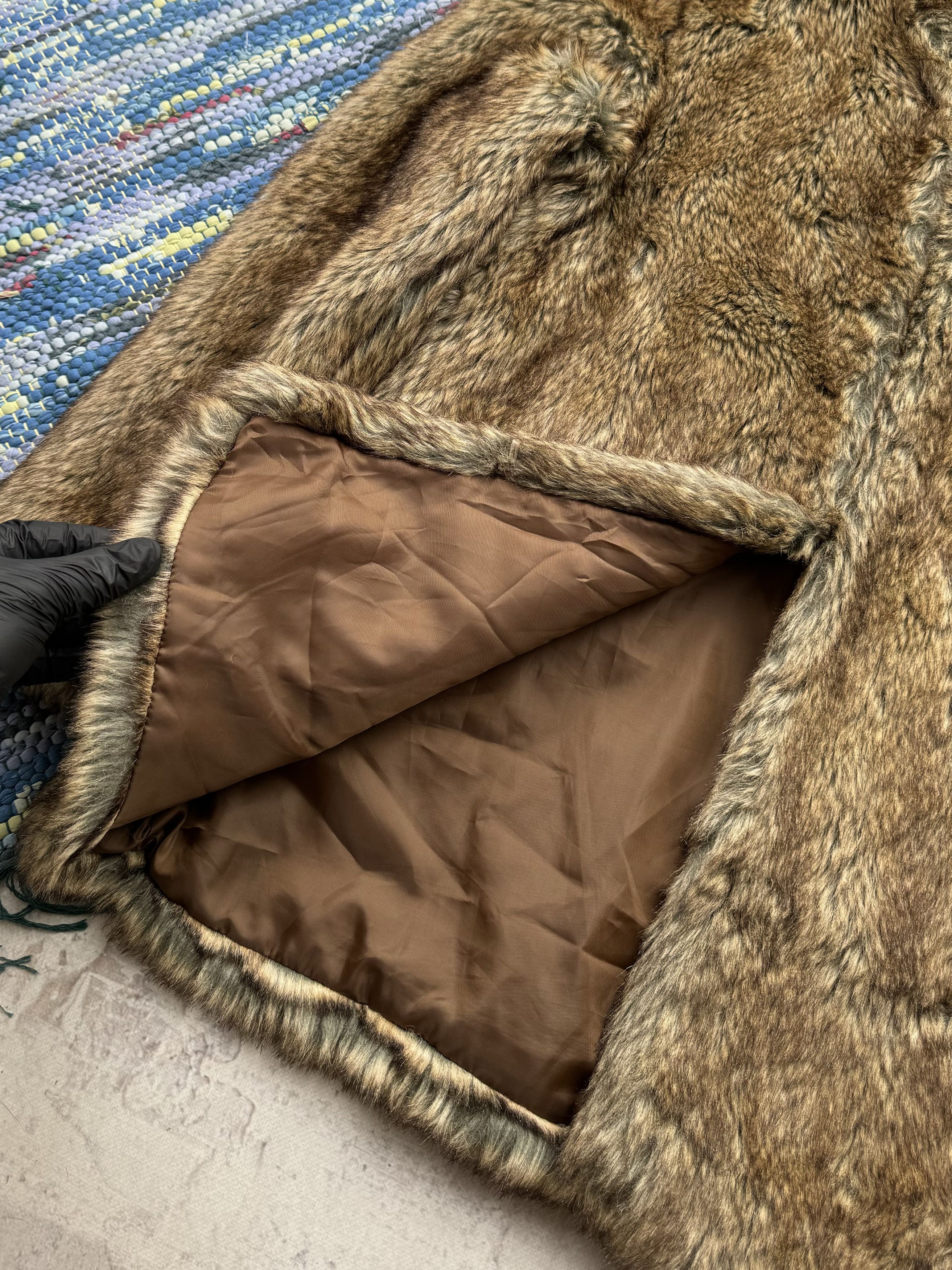 Vintage Vintage Faux Fur Coat A429D15(568) Size M / US 6-8 / IT 42-44 - 4 Thumbnail