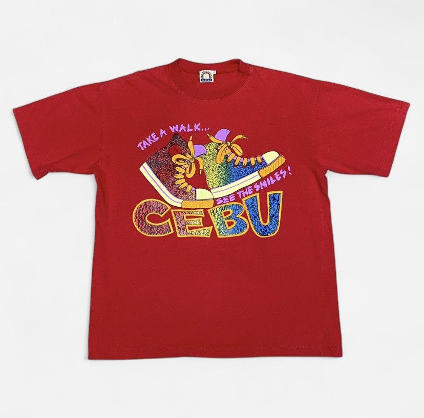 Vintage Vintage take a walk see the smiles Cebu red graphic T-shirt Size US M / EU 48-50 / 2 - 1 Thumbnail