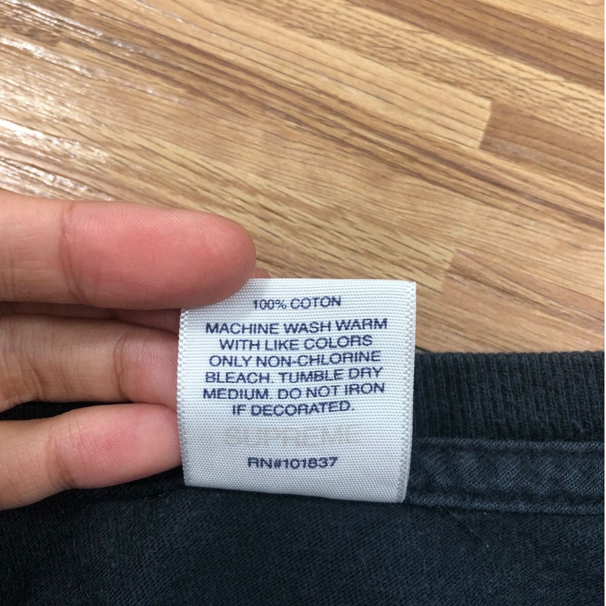 Hypebeast × Supreme Pick!! SUPREME "Fuck The World" Top Tee Tshirt Size US L / EU 52-54 / 3 - 6 Thumbnail