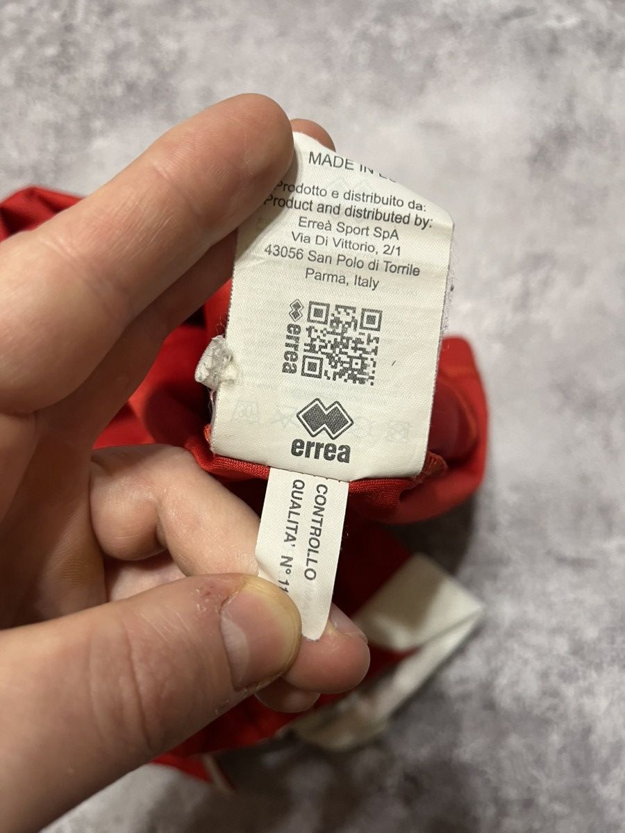 Errea Player Issue Isaiah Jones Middlesbrough 2022/2023 Size US S / EU 44-46 / 1 - 9 Thumbnail