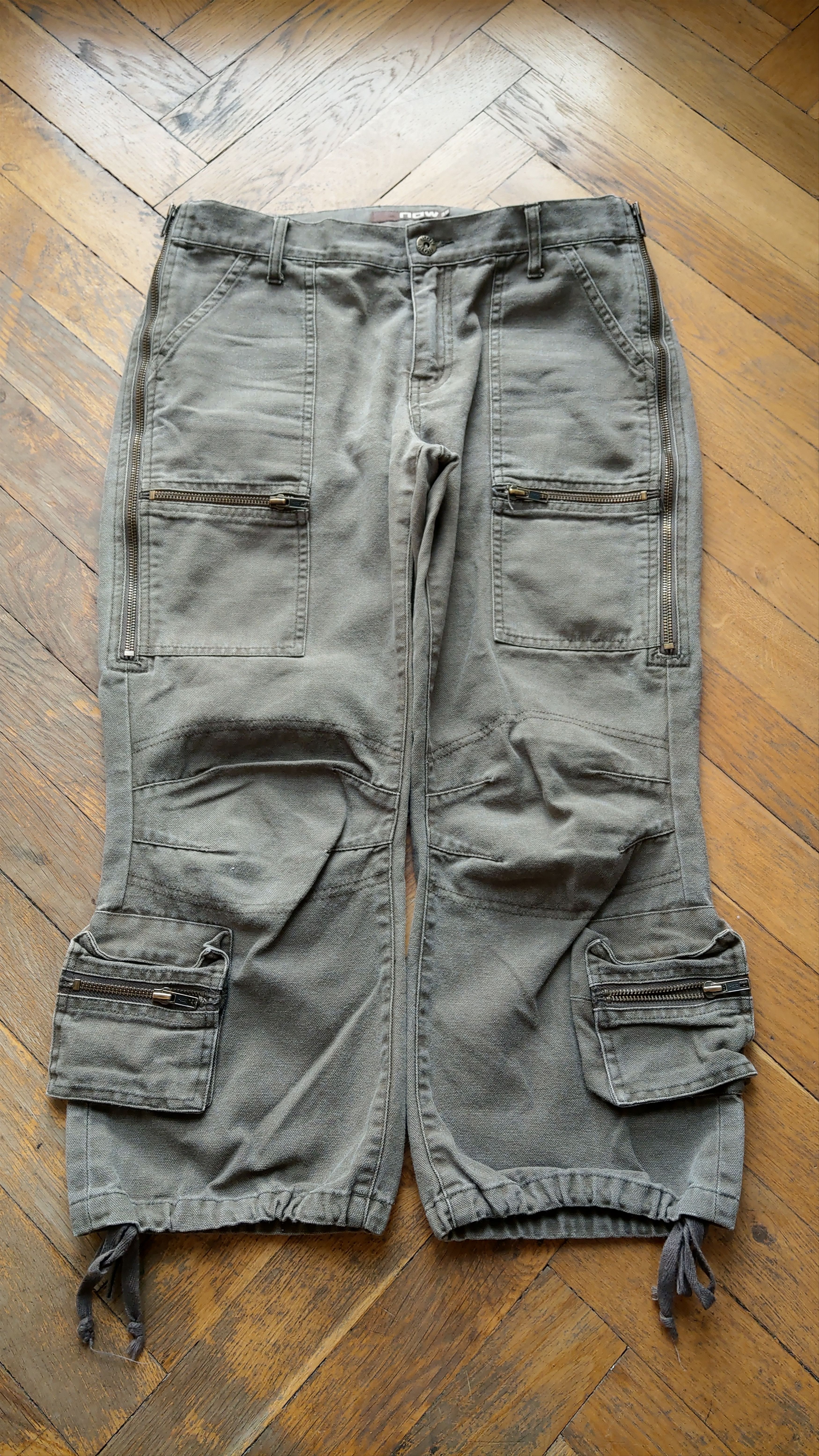 Japanese Brand × Vintage Detailed Cargo Pants Flared Hacker opium y2k Baggy Bootcut Size US 31 - 1 Thumbnail