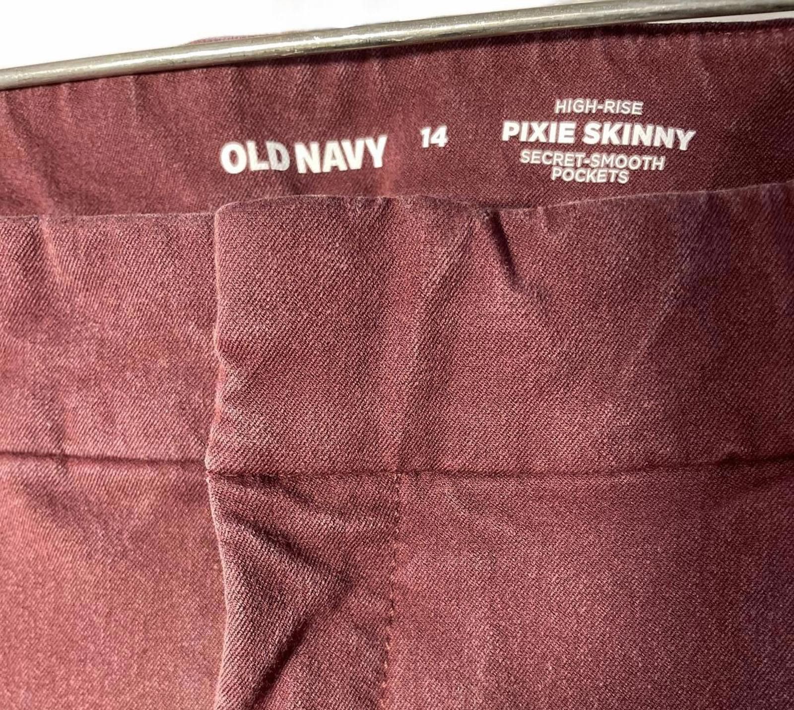 Old Navy Old Navy Dress Pants Women's 14 Burgundy High-Rise Pixie Size 36" / US 14 / IT 50 - 3 Thumbnail