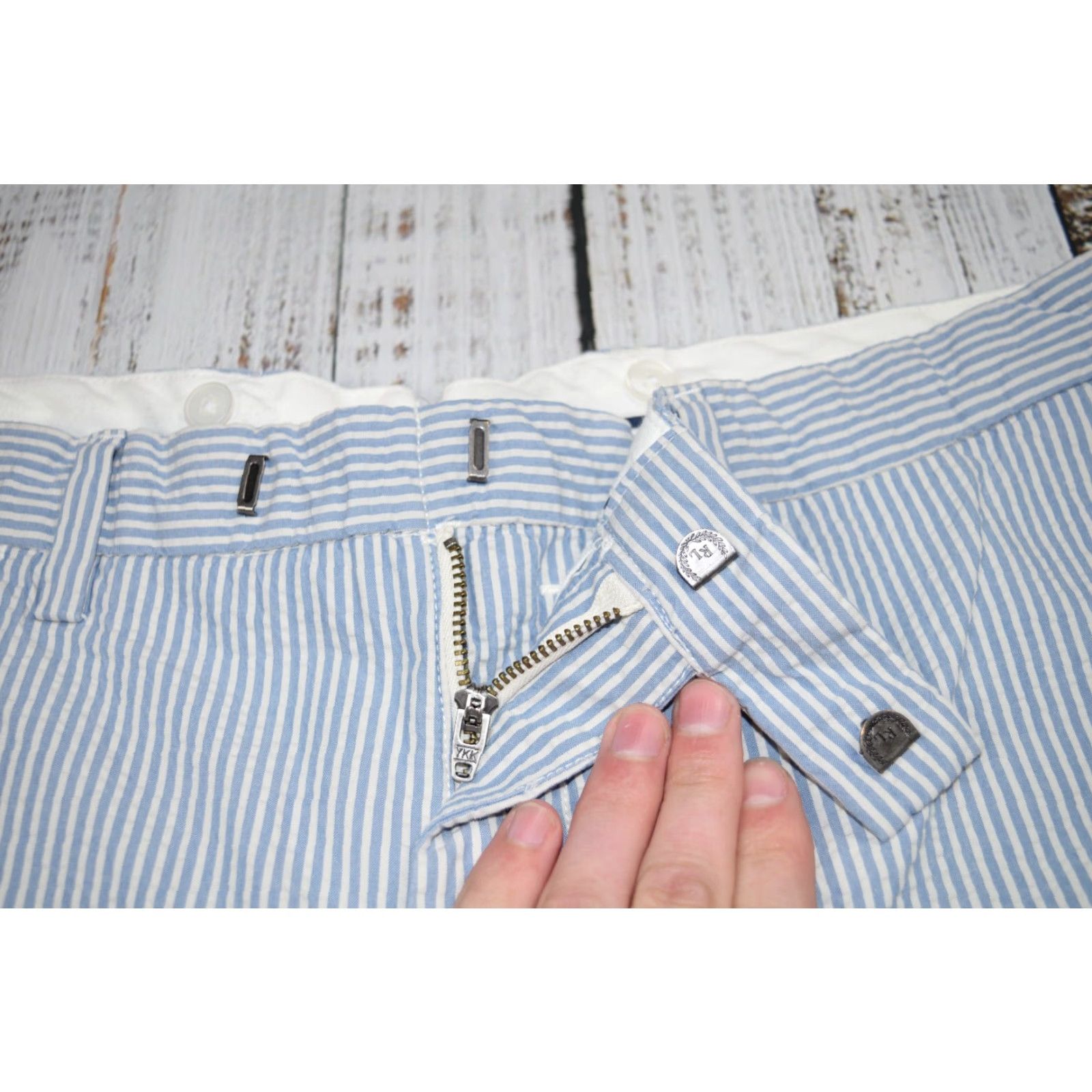 Polo Ralph Lauren POLO RALPH LAUREN MENS SEERSUCKER BLUE STRIPED BERMUDA SHORTS 35 SUSPENDER BUTTONS 90s Size US S / EU 44-46 / 1 - 3 Thumbnail