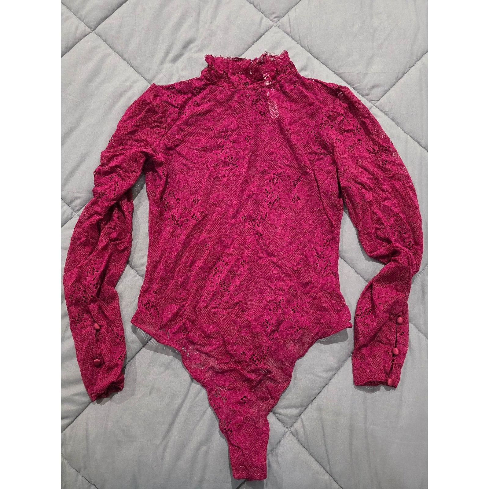 Victoria's Secret Womens size Medium Gorgeous Lace Long Sleeved Bodysuit Victo Size ONE SIZE - 1 Thumbnail
