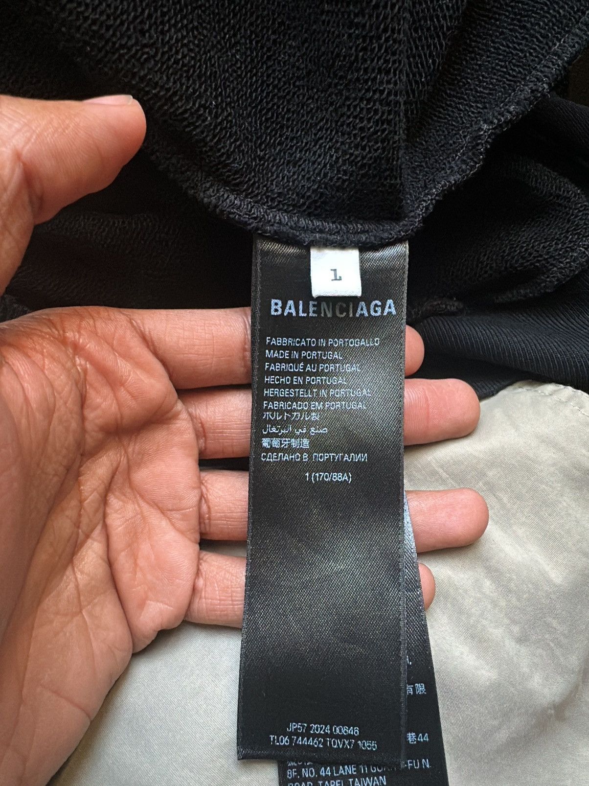 Balenciaga Balenciaga Distressed Paris Moon Hoodie Size US S / EU 44-46 / 1 - 8 Thumbnail