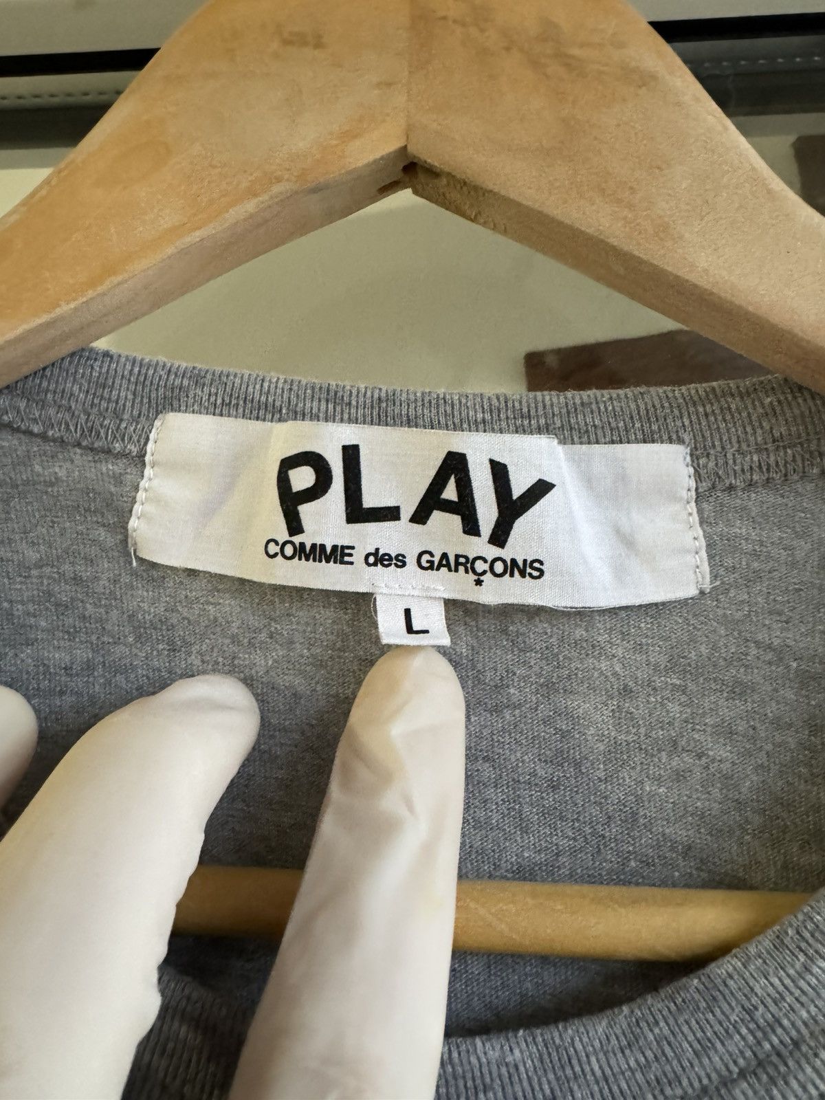 Comme des Garcons PLAY Comme Des Garcons gray tshirt Size US L / EU 52-54 / 3 - 11 Thumbnail