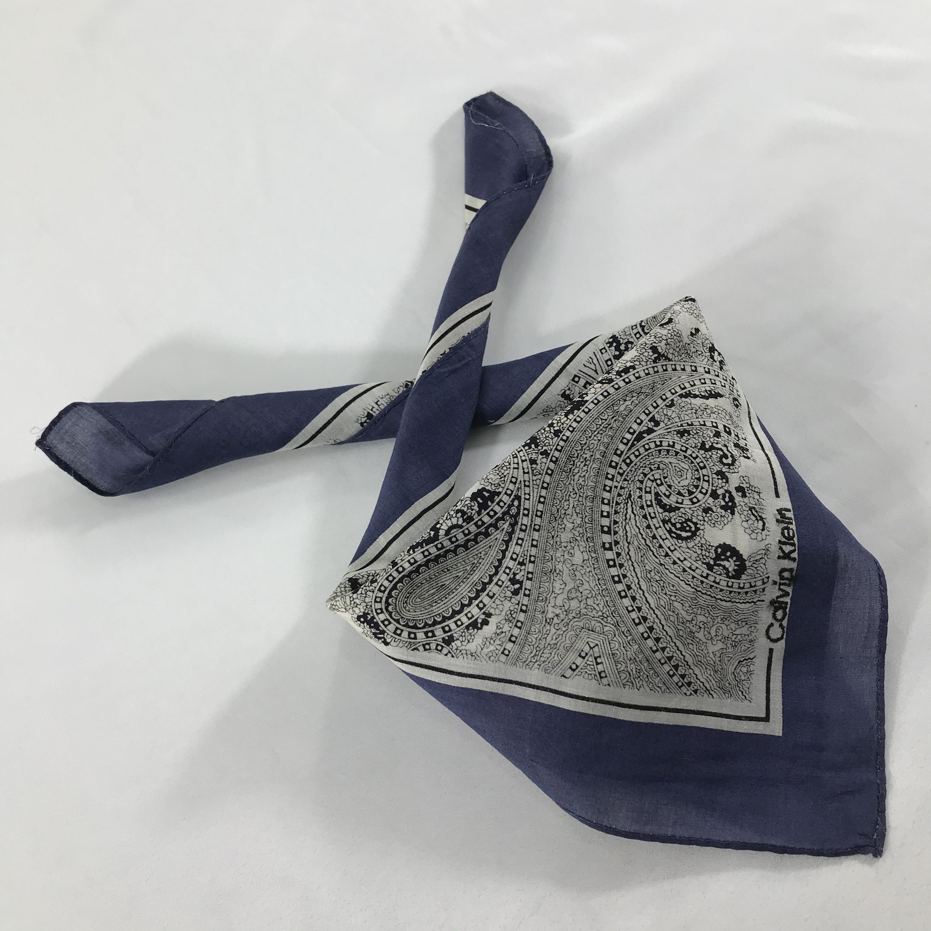 Calvin Klein × Vintage Calvin Klein Handkerchief / Neckerchief / Bandana Size ONE SIZE - 2 Thumbnail