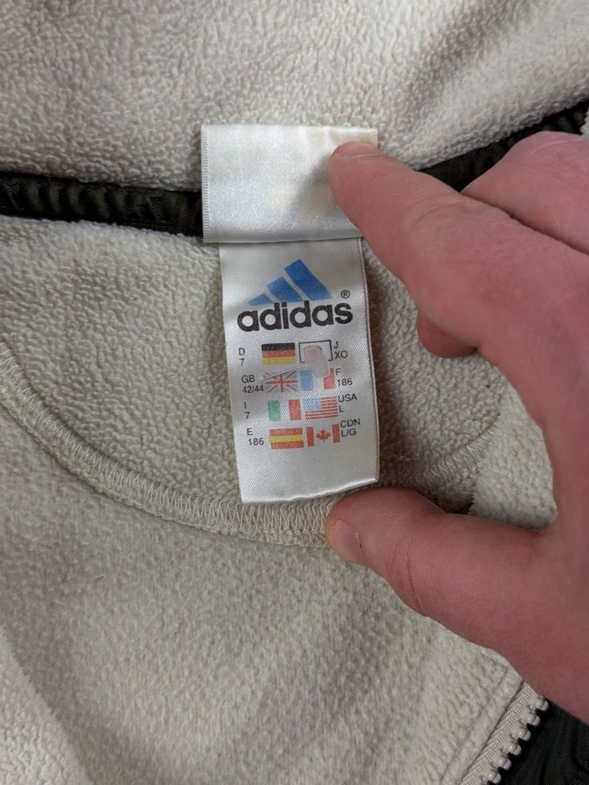 Adidas Vintage Adidas Beige Fleece 90s Retro Size US L / EU 52-54 / 3 - 6 Thumbnail