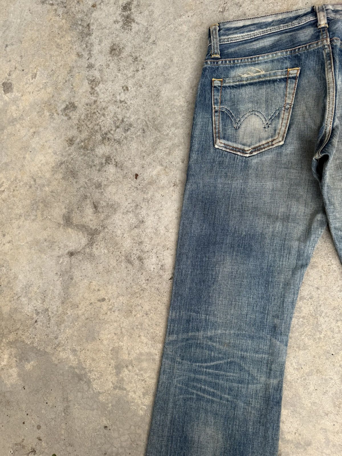 Le Grande Bleu (L.G.B.) Japanese Edwin 511 RV Flared Jeans Distressed Mud wash Size US 30 / EU 46 - 11 Thumbnail