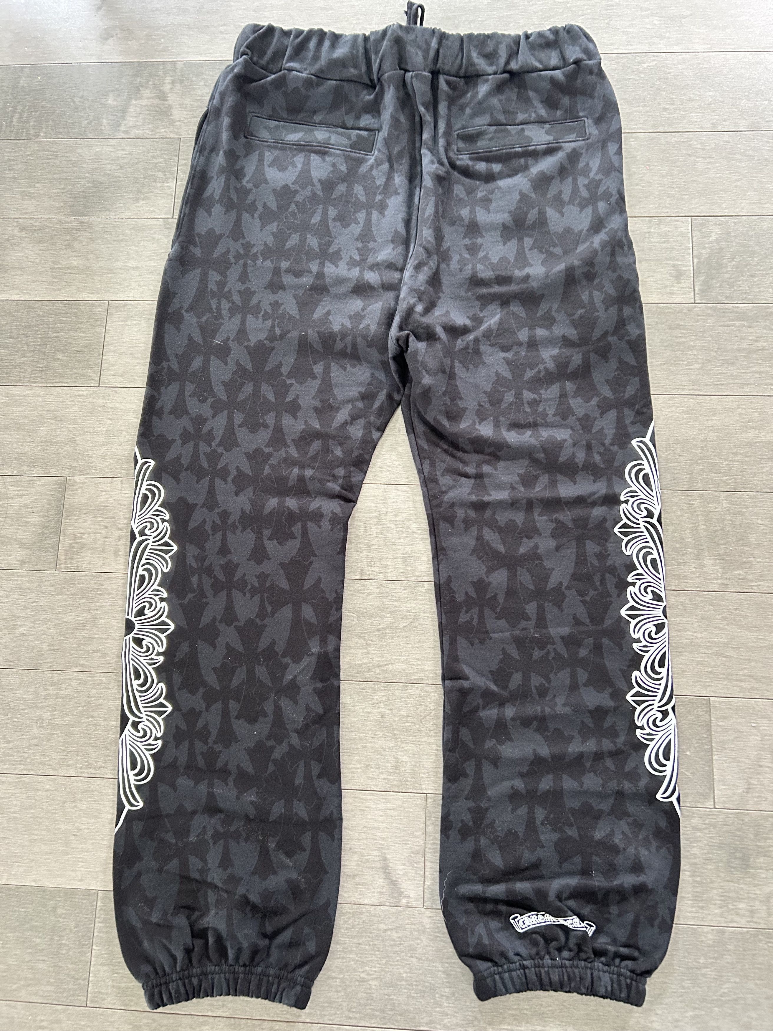 Chrome Hearts Chrome Hearts Cemetery Cross All Over Print Sweatpants Size US 34 / EU 50 - 2 Thumbnail